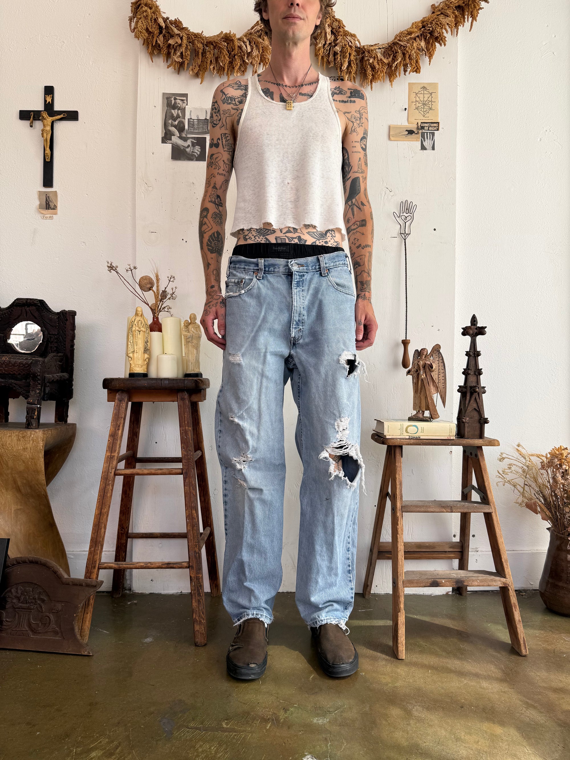 Thrashed Levi’s 550s