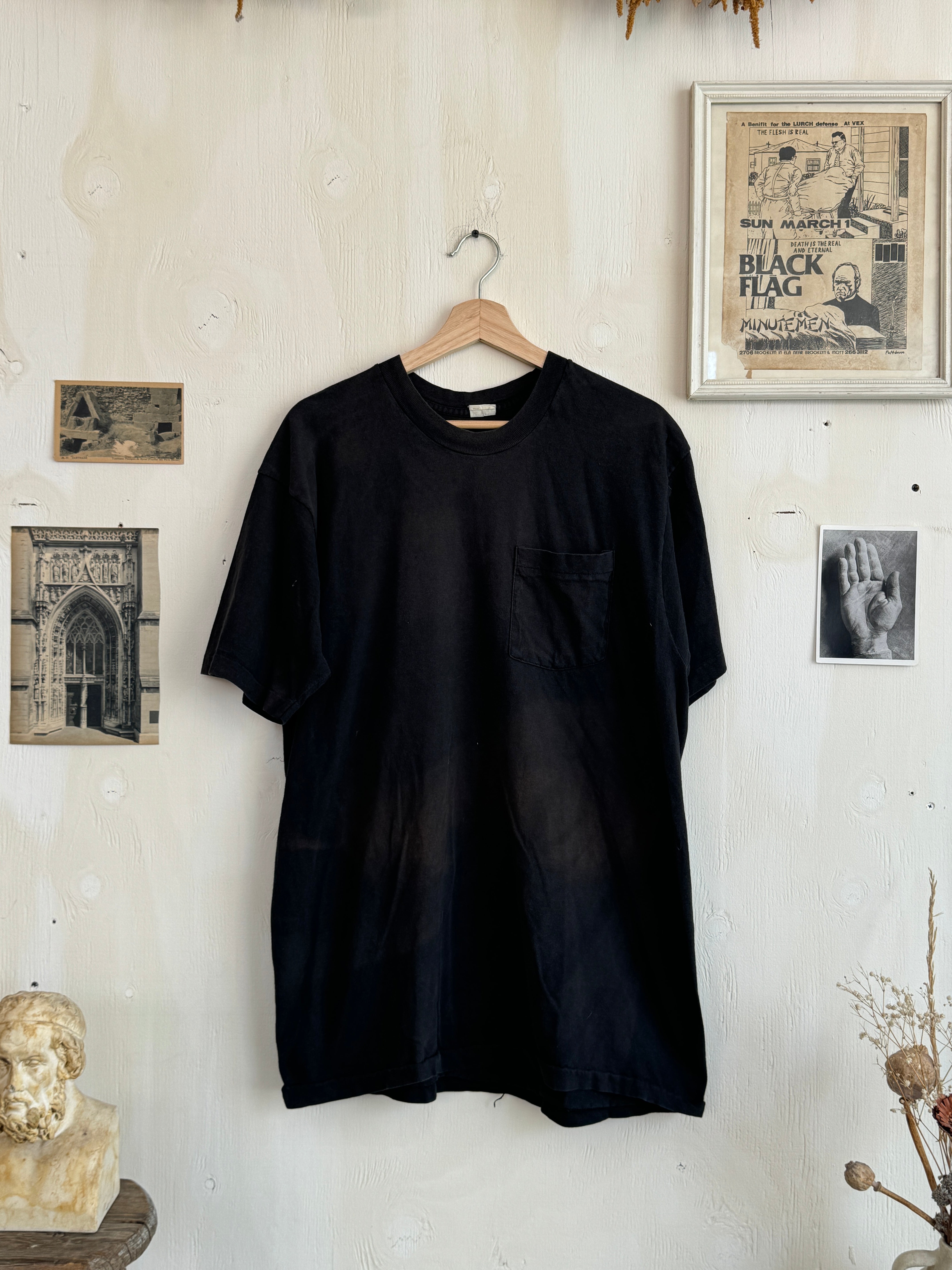 1990s Fruit of the Loom Sunfaded Black Pocket Tee (XL)
