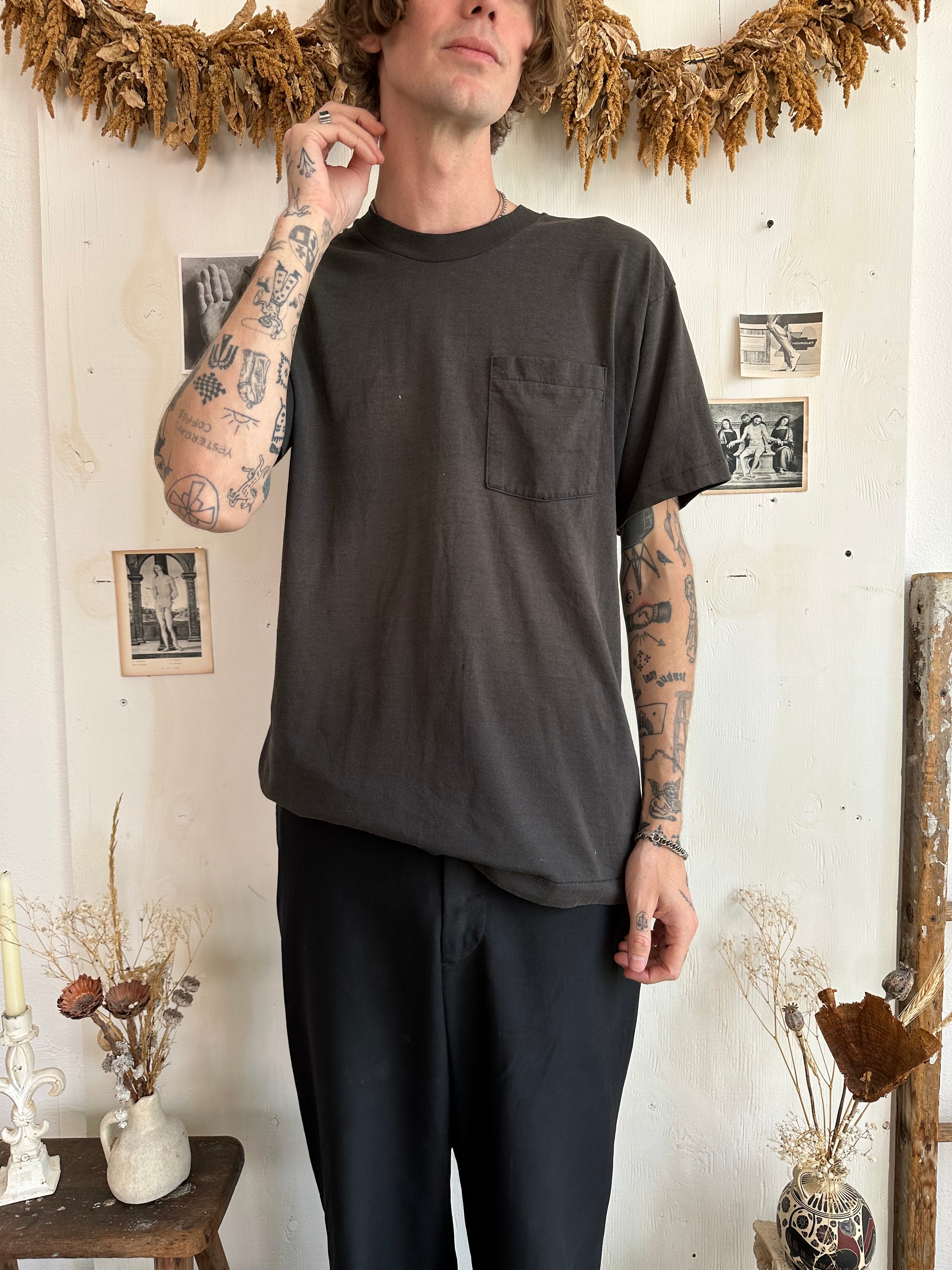 1990s Sunfaded Paper Thin Pocket Tee (XL)