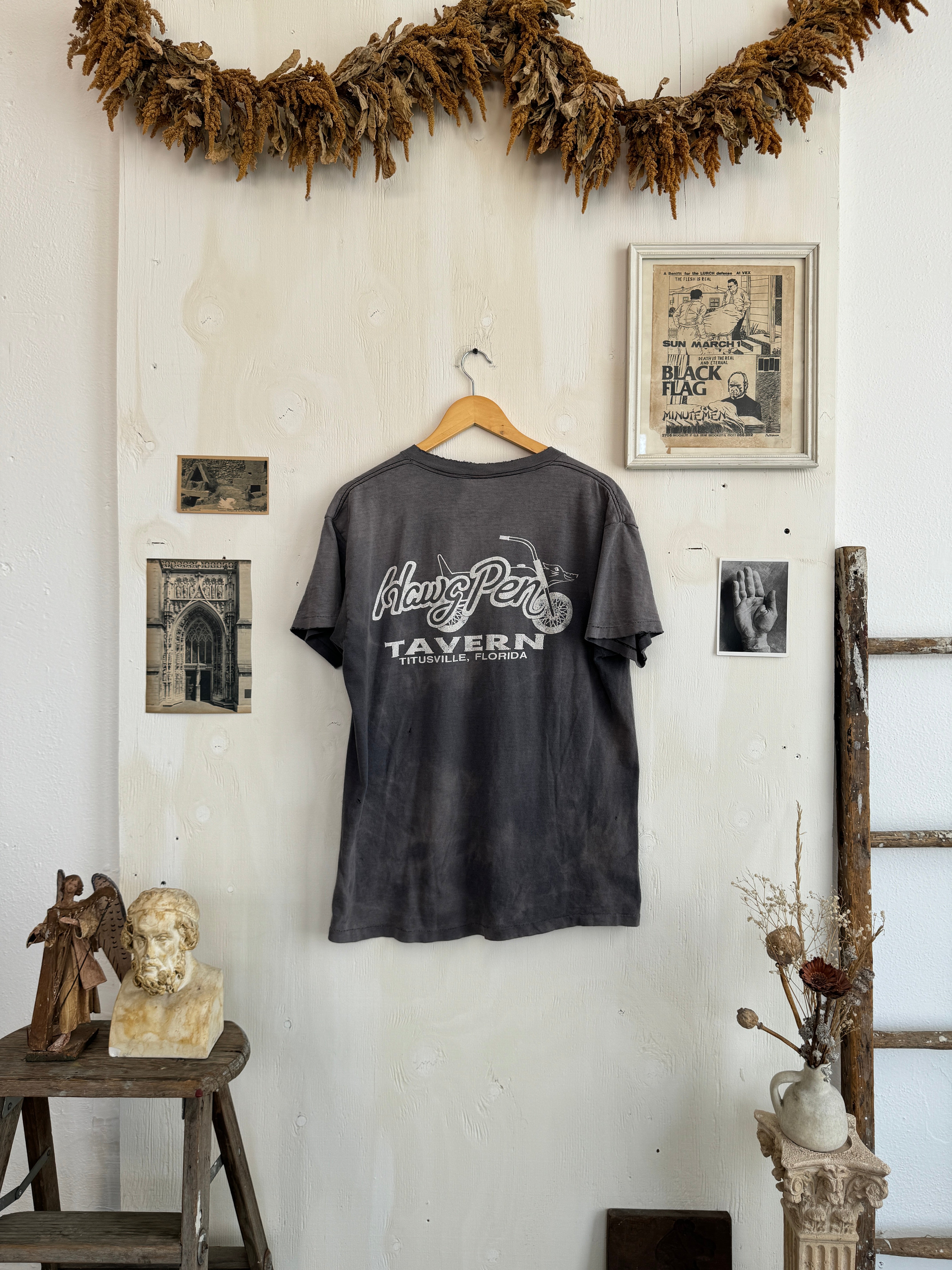 1980s Thrashed Sun Faded Hawg Pen T-Shirt (Boxy L/XL)
