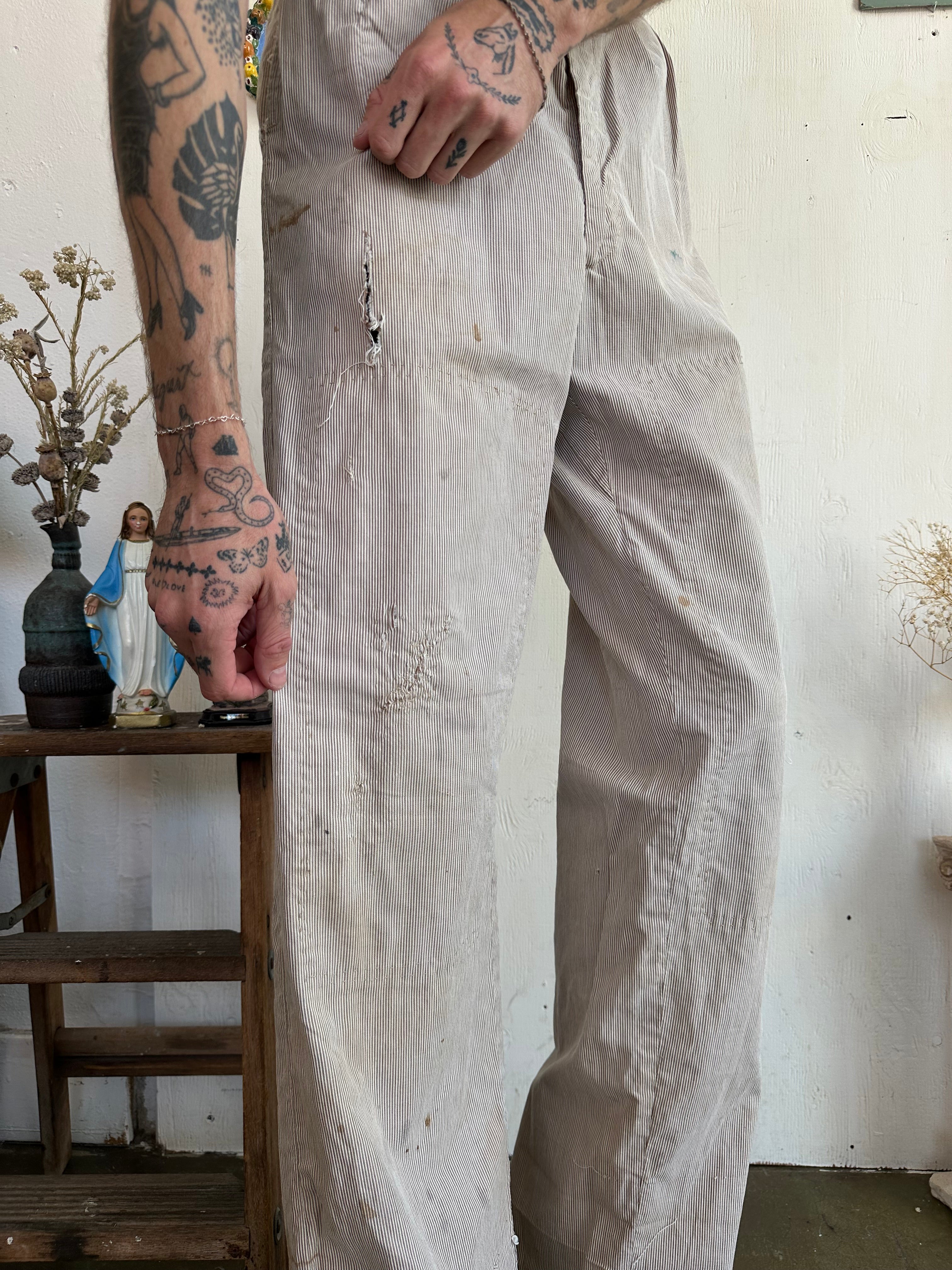 1940s Thrashed/Repaired Seersucker Trousers (31/33)