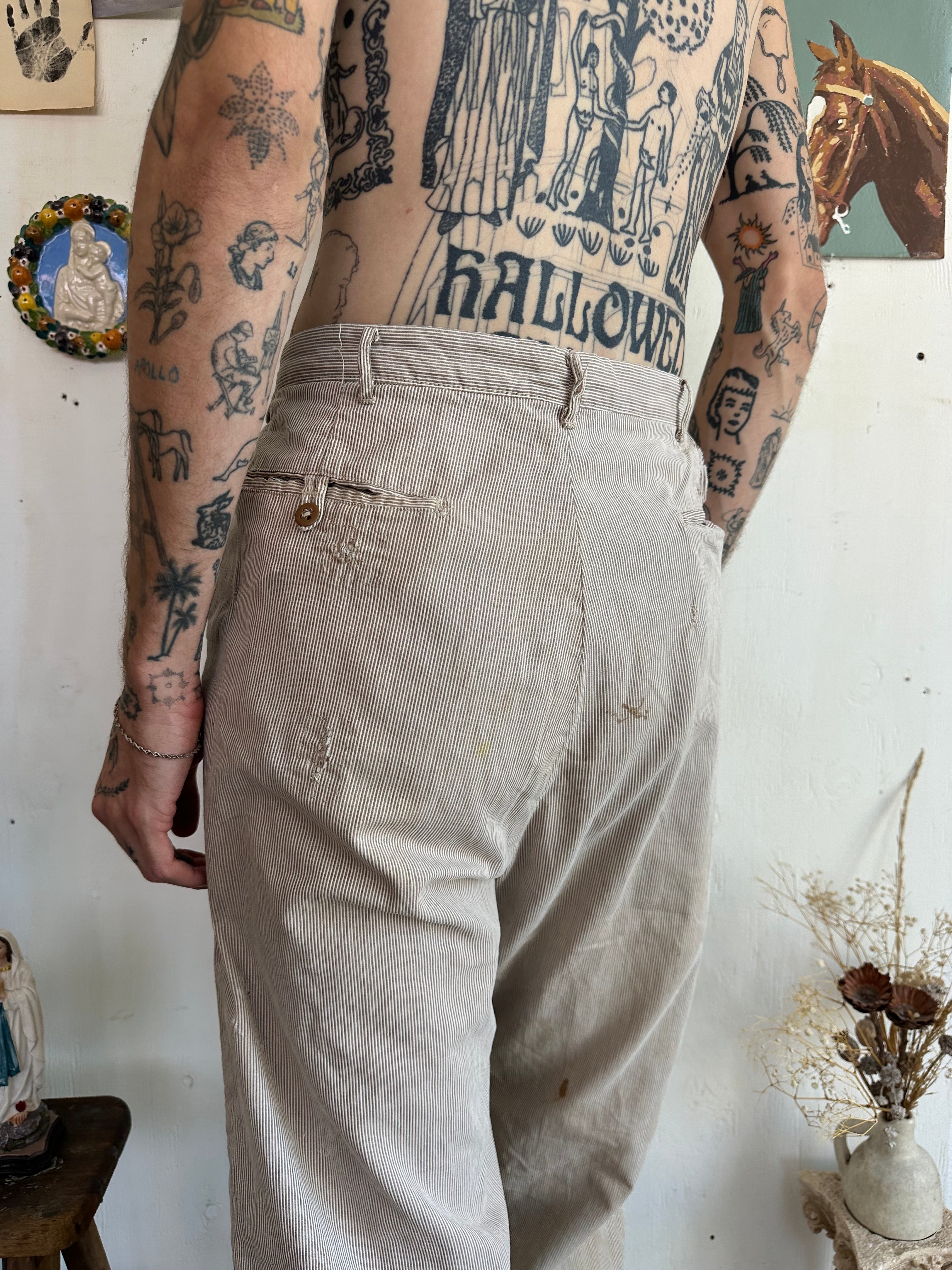 1940s Thrashed/Repaired Seersucker Trousers (31/33)