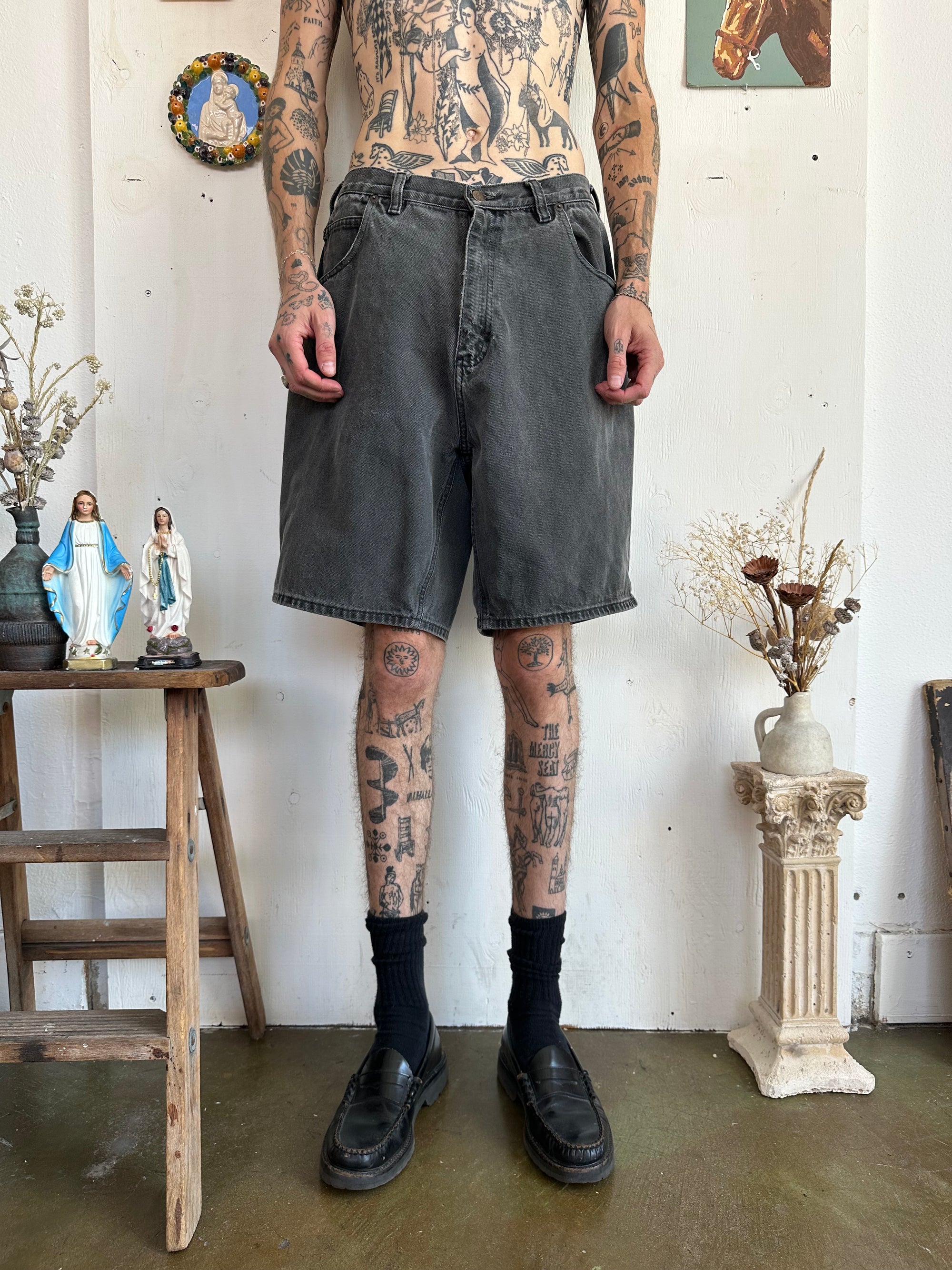 1990s Baggy Denim Shorts (36)