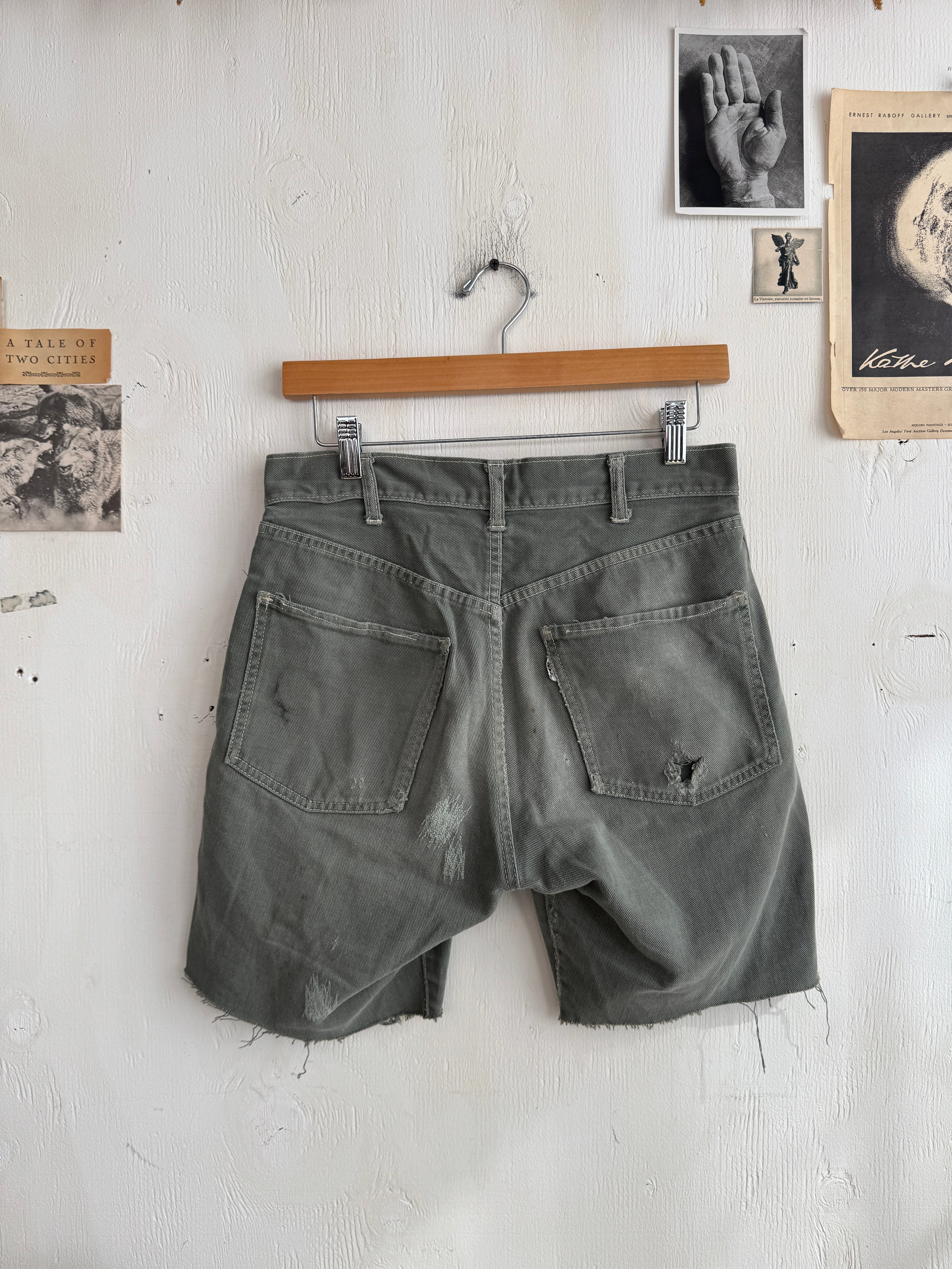 1970s Repaired Green Levis Shorts (29)