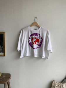 1980s A World in Excellence Tee (Cropped S)