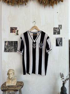 2000s Striped Soccer Jersey (Boxy XL)