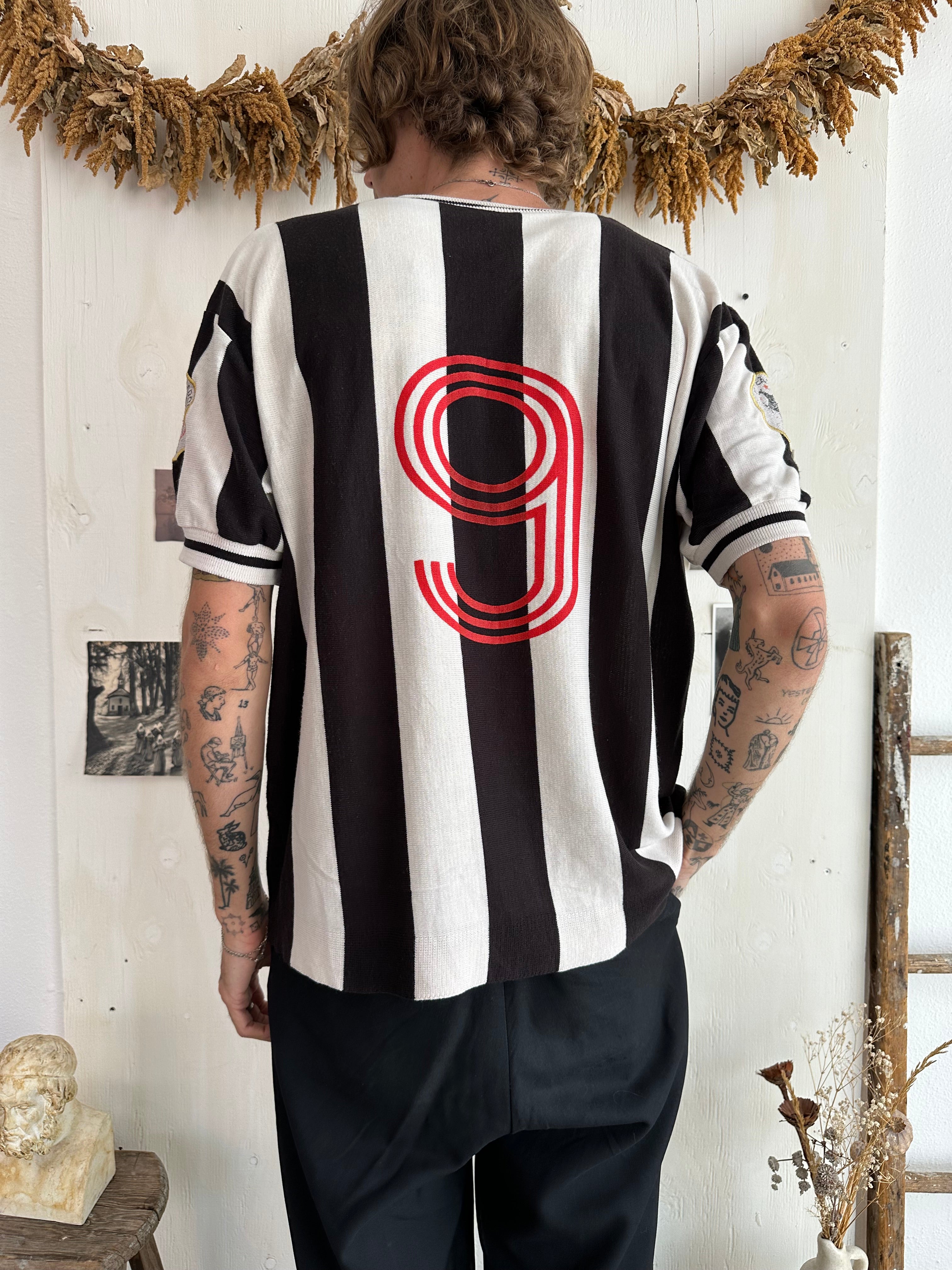 2000s Striped Soccer Jersey (Boxy XL)