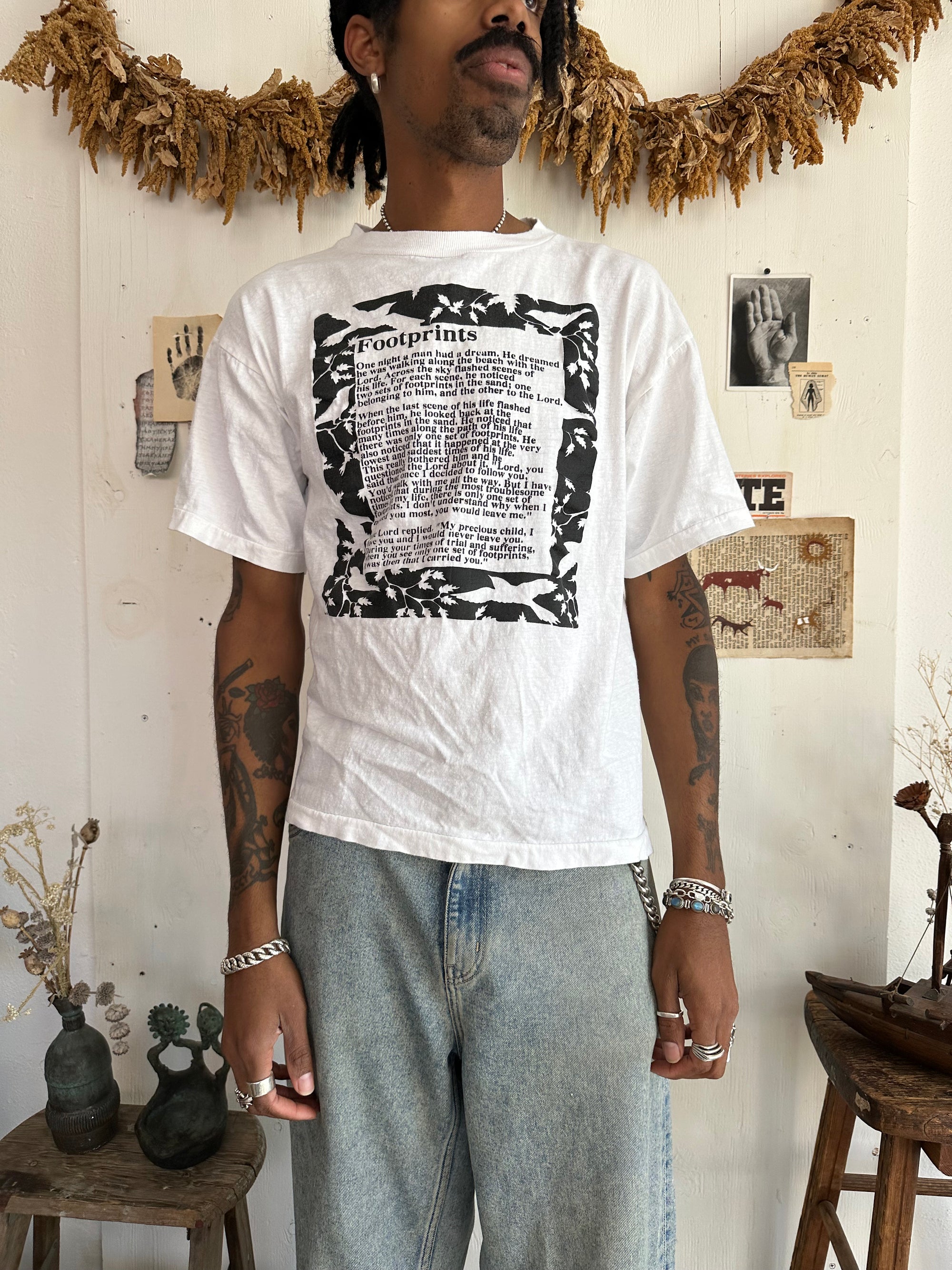 1990s Footprints Tee (Boxy M)