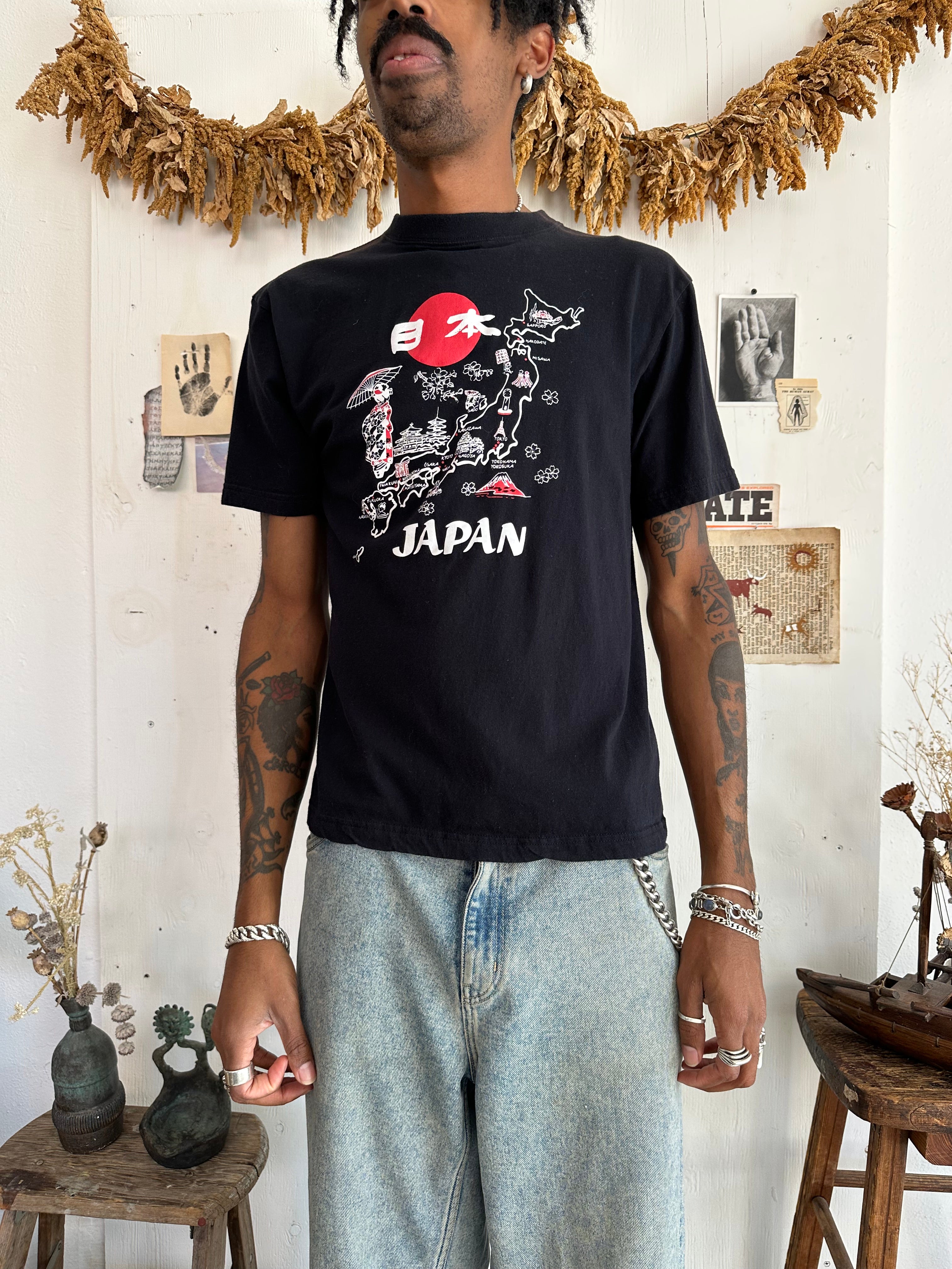 2000s Japan Tee (M)