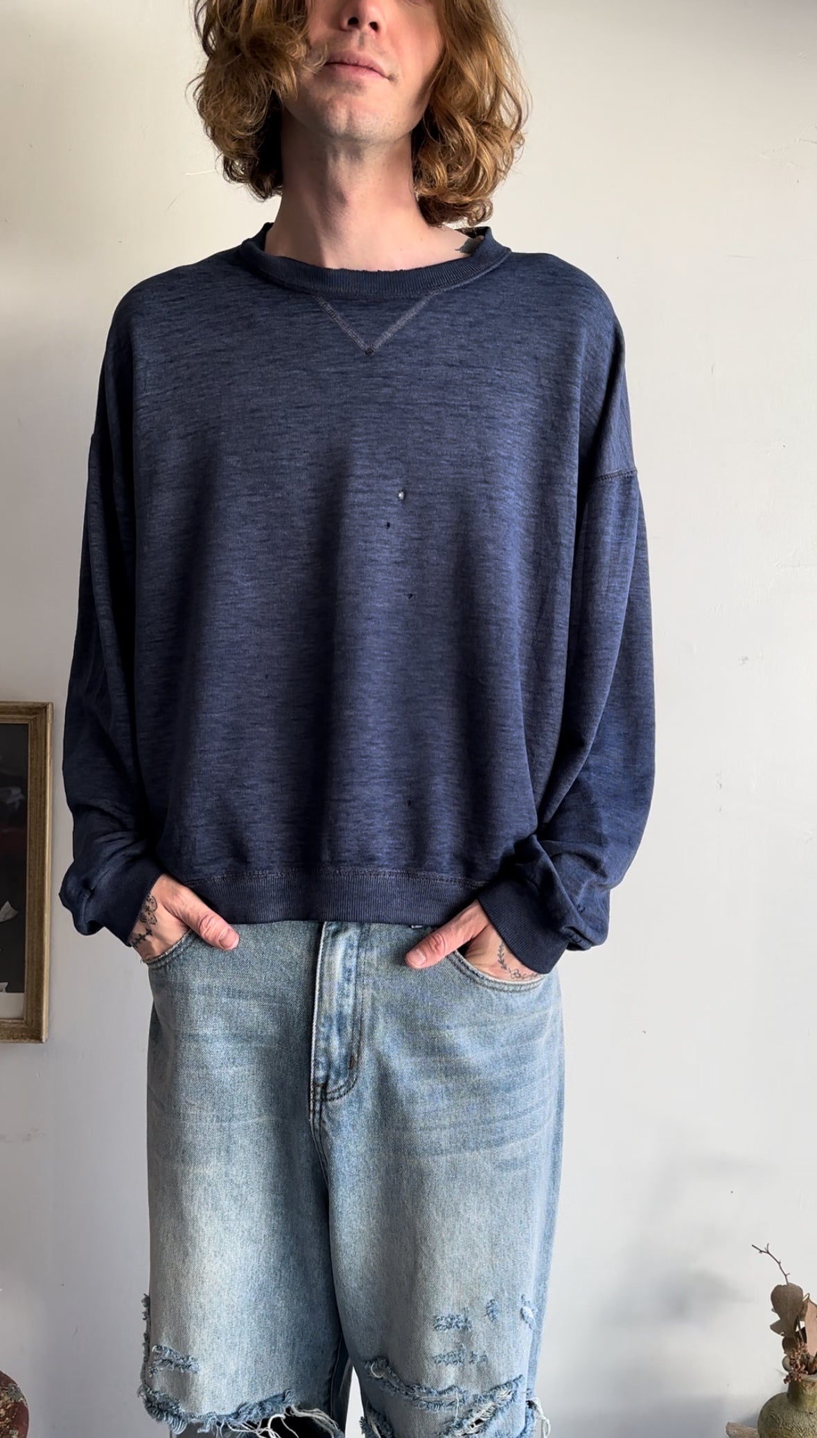 1990s Well-Worn Navy Sweatshirt (Boxy M)