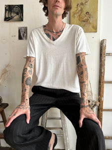 1980s Paper Thin V-Neck Blank (L)