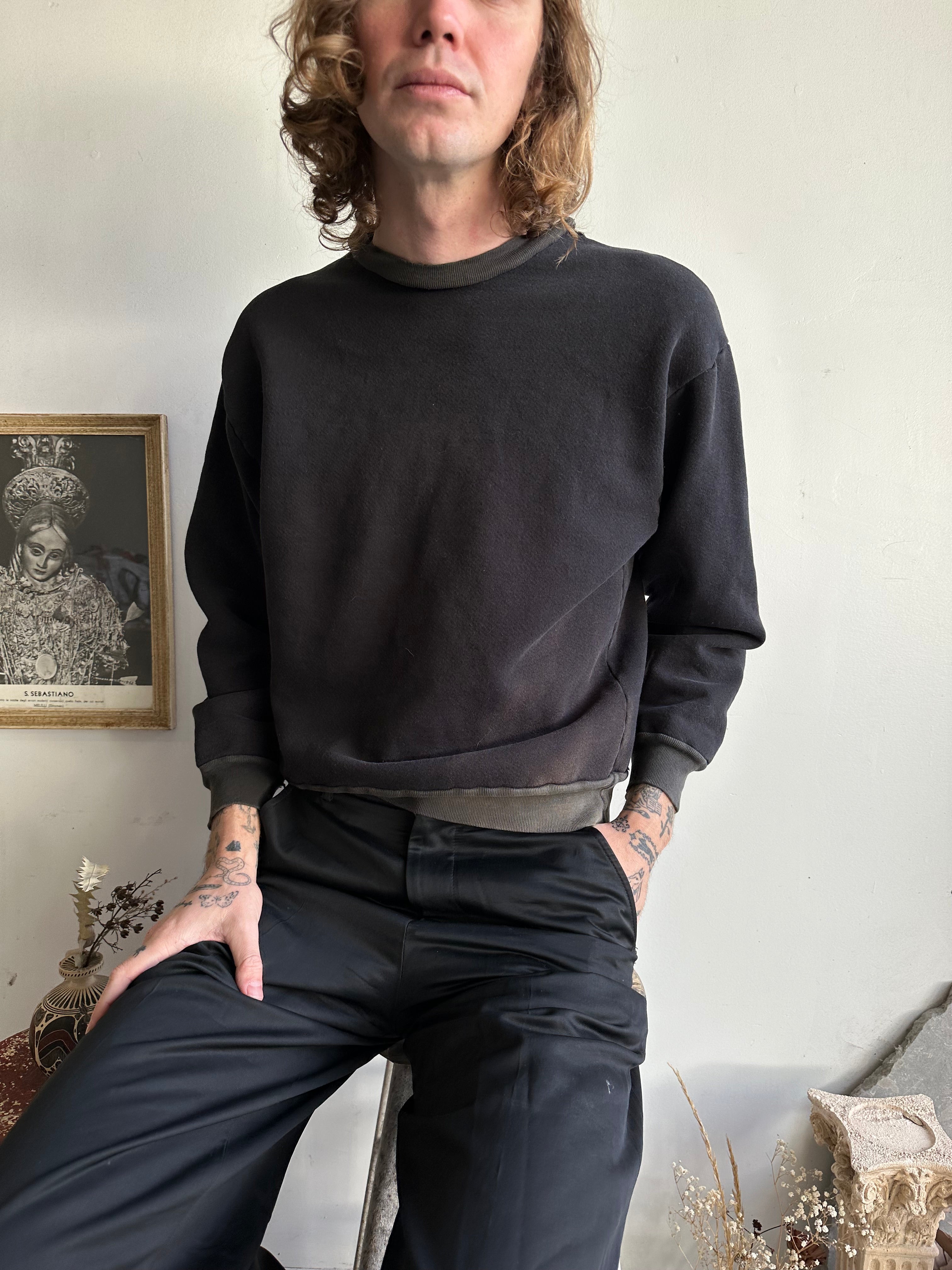 1980s Faded Two-Tone Blank Sweatshirt (S/M)