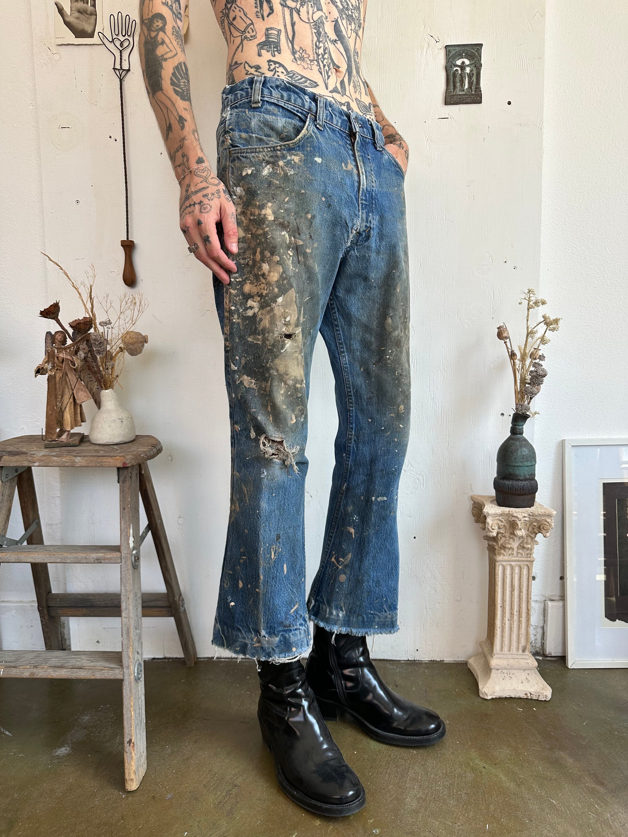 1970s Paint Splattered Orange Tab Levis Cropped Flair