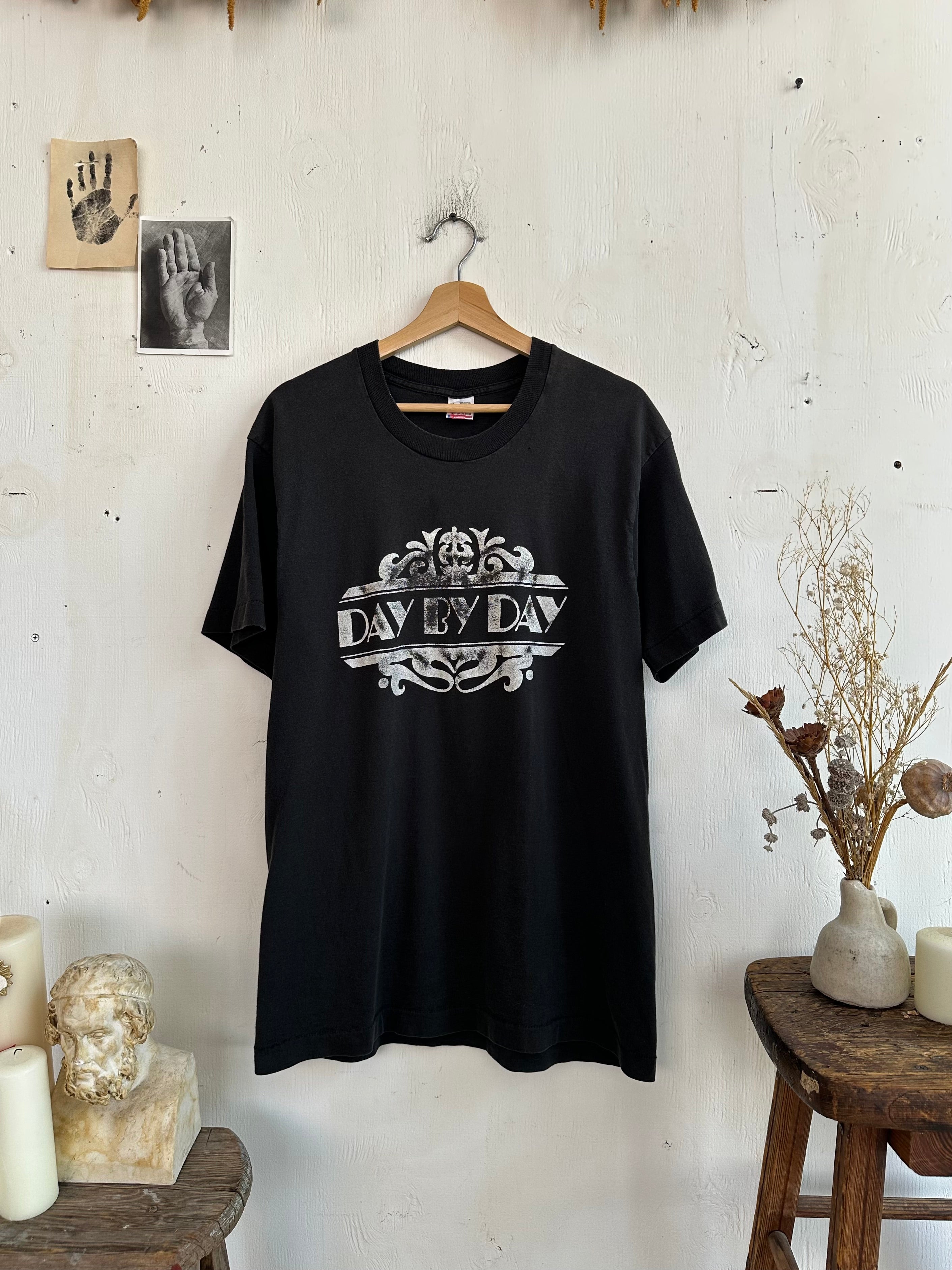 1990s Day By Day Tee (L)