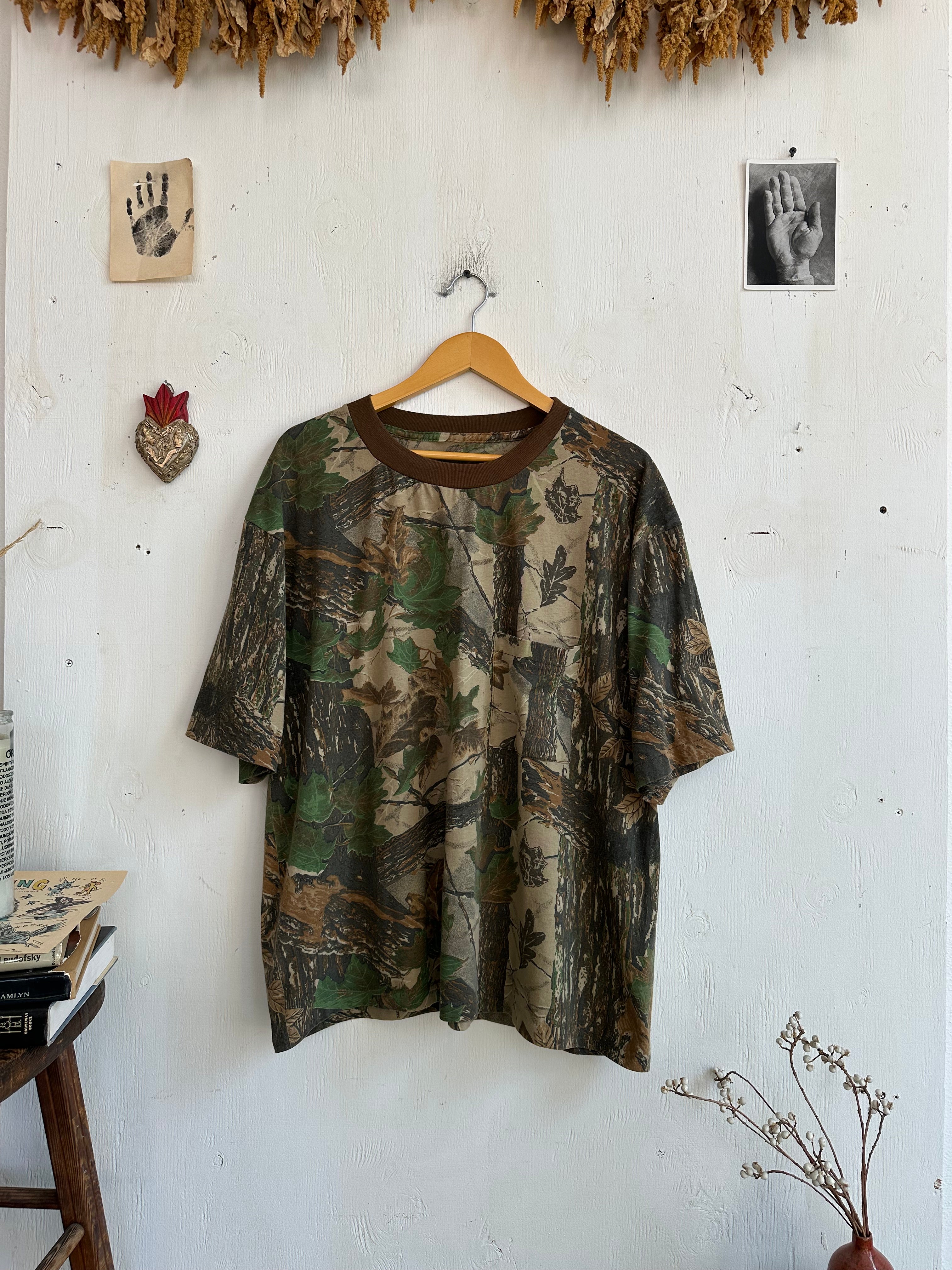 1990s Oversized Realtree Camo Pocket Tee (Boxy XL)
