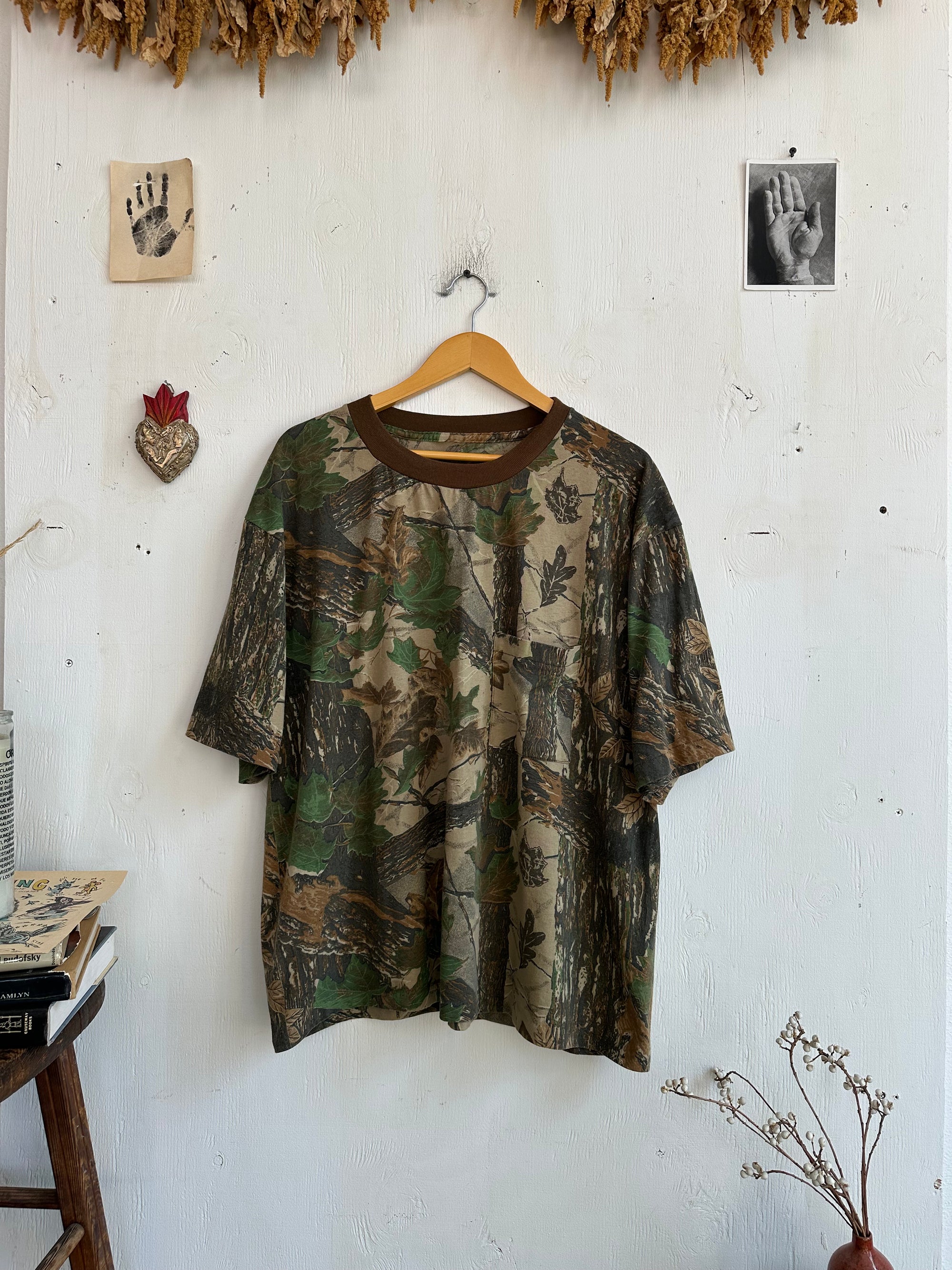 1990s Oversized Realtree Camo Pocket Tee