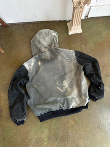 1990s Thrashed and Sunfaded Waxed Sleeved Carhartt Work Jacket (Boxy L)
