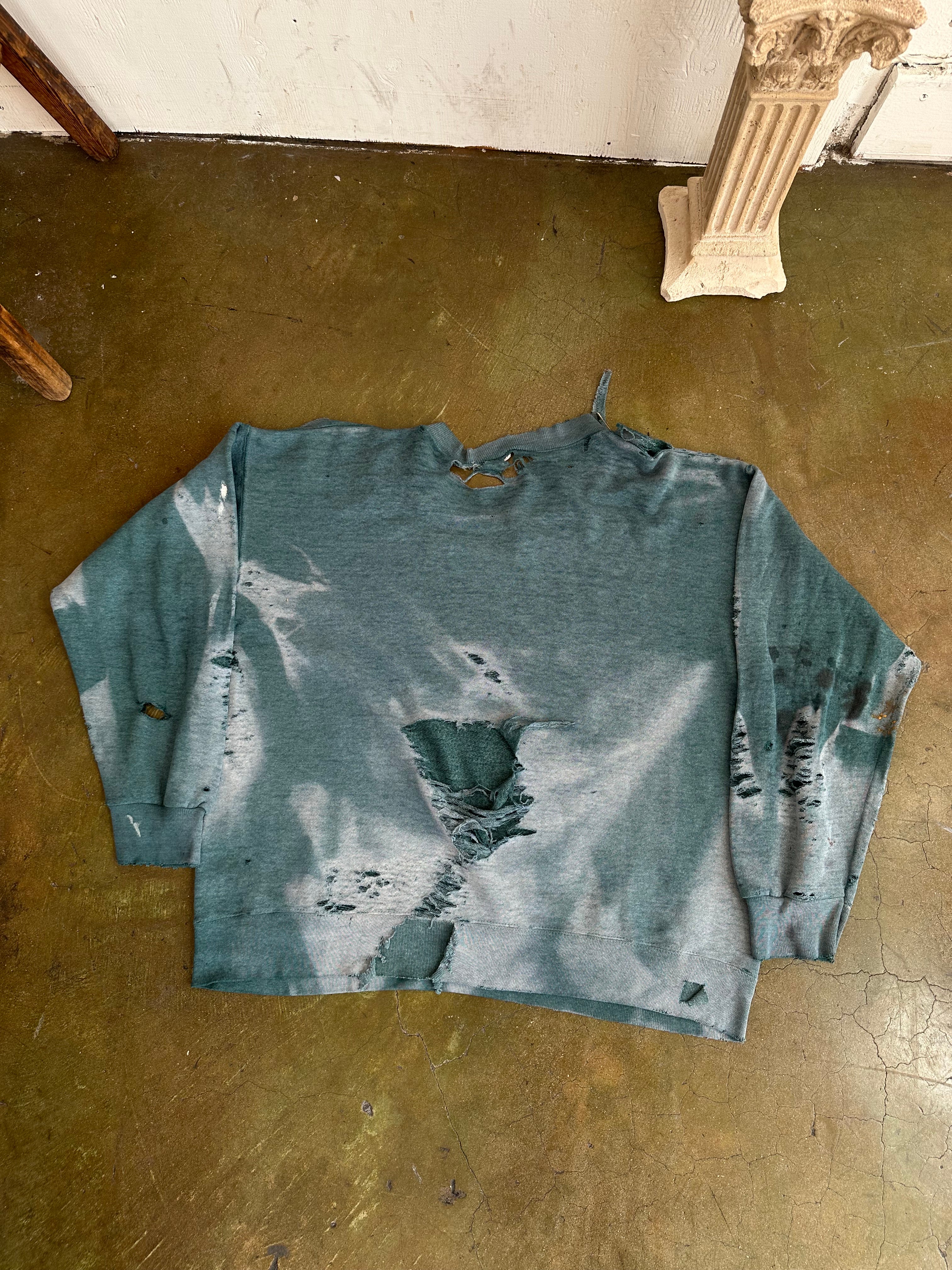 1990s Destroyed Sunfaded Sweatshirt (Boxy XL)