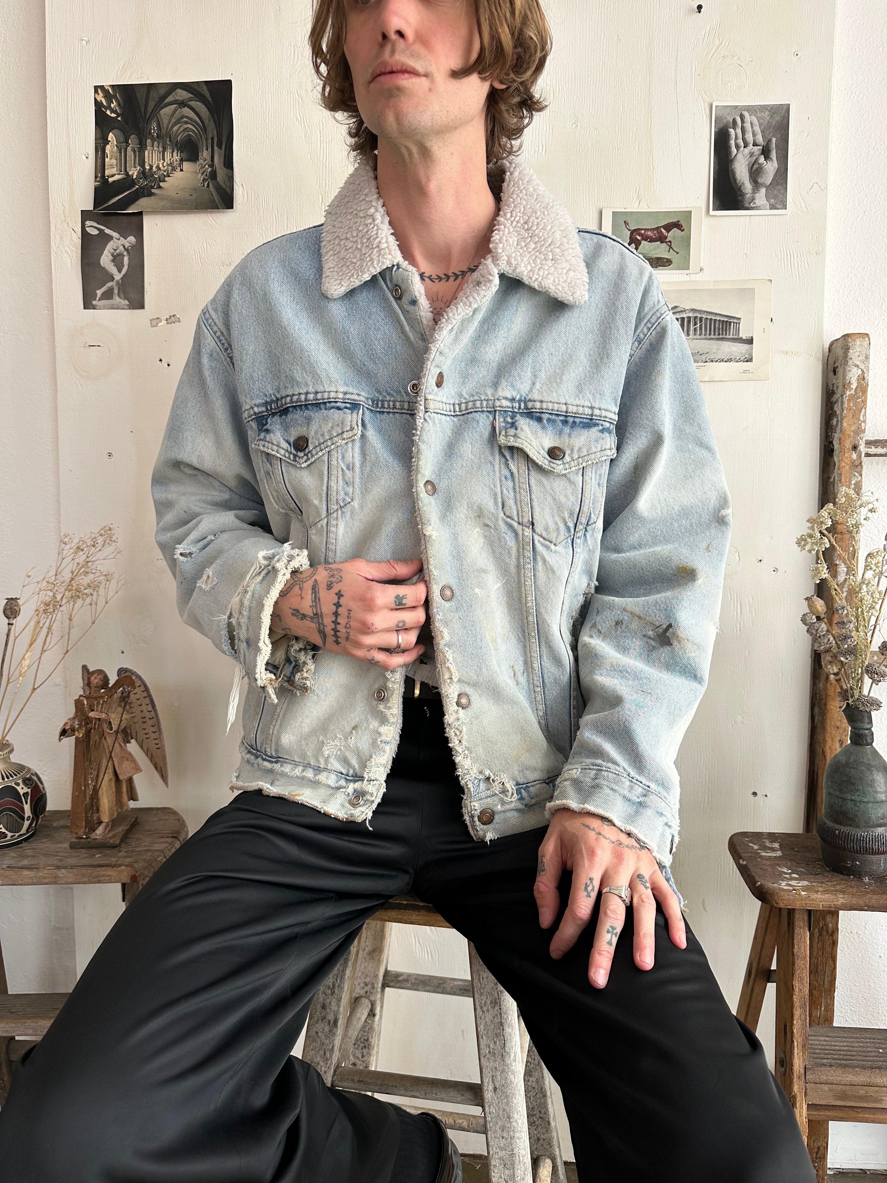 1990s Thrashed Shearling Lined Levi’s Trucker Jacket (Boxy M/L)
