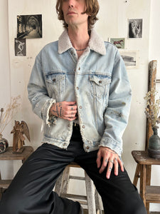 1990s Thrashed Shearling Lined Levi’s Trucker Jacket (Boxy M/L)