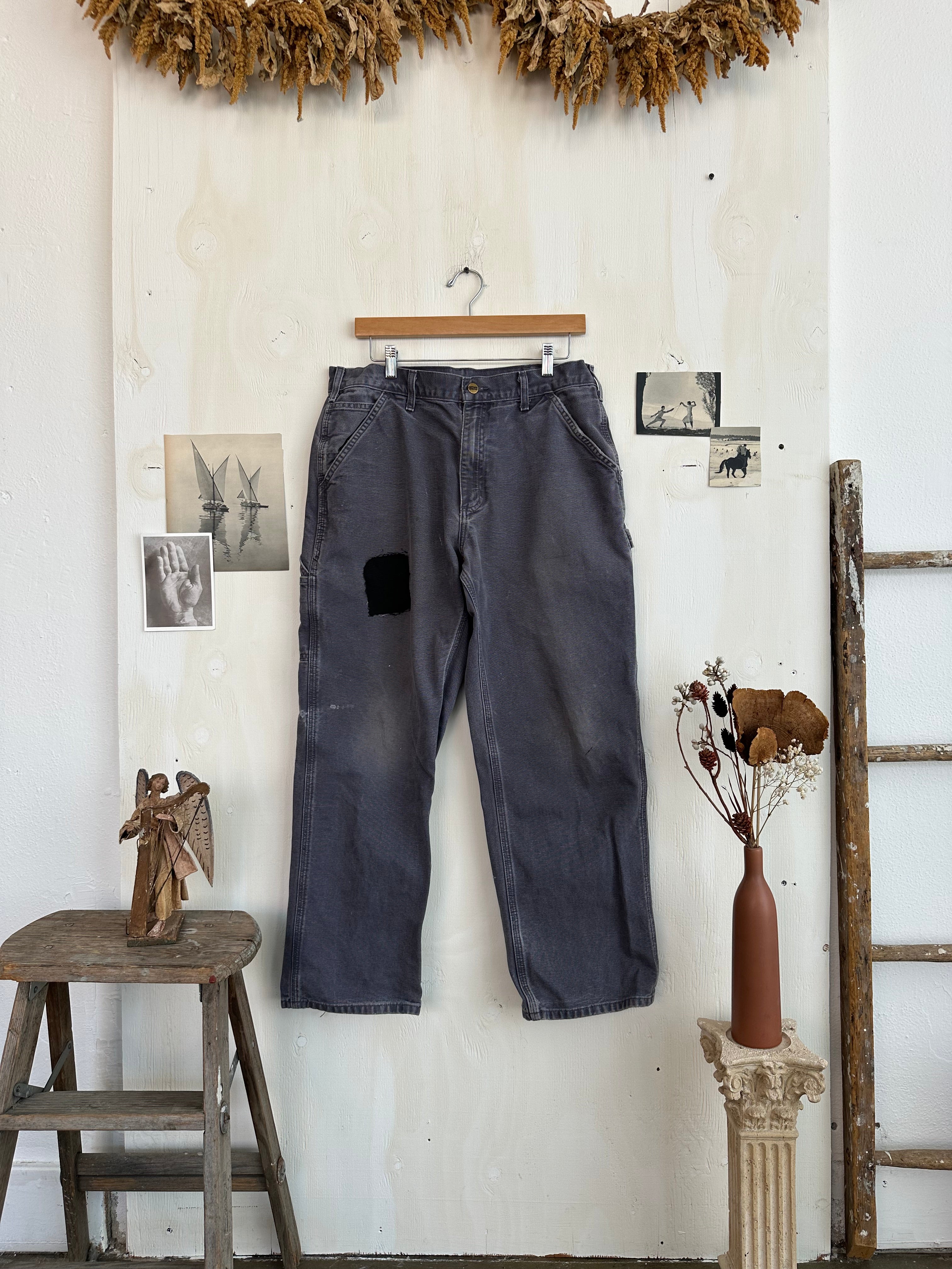 1990s Sunfaded Patched Carhartt Carpenter Pants (32/29)