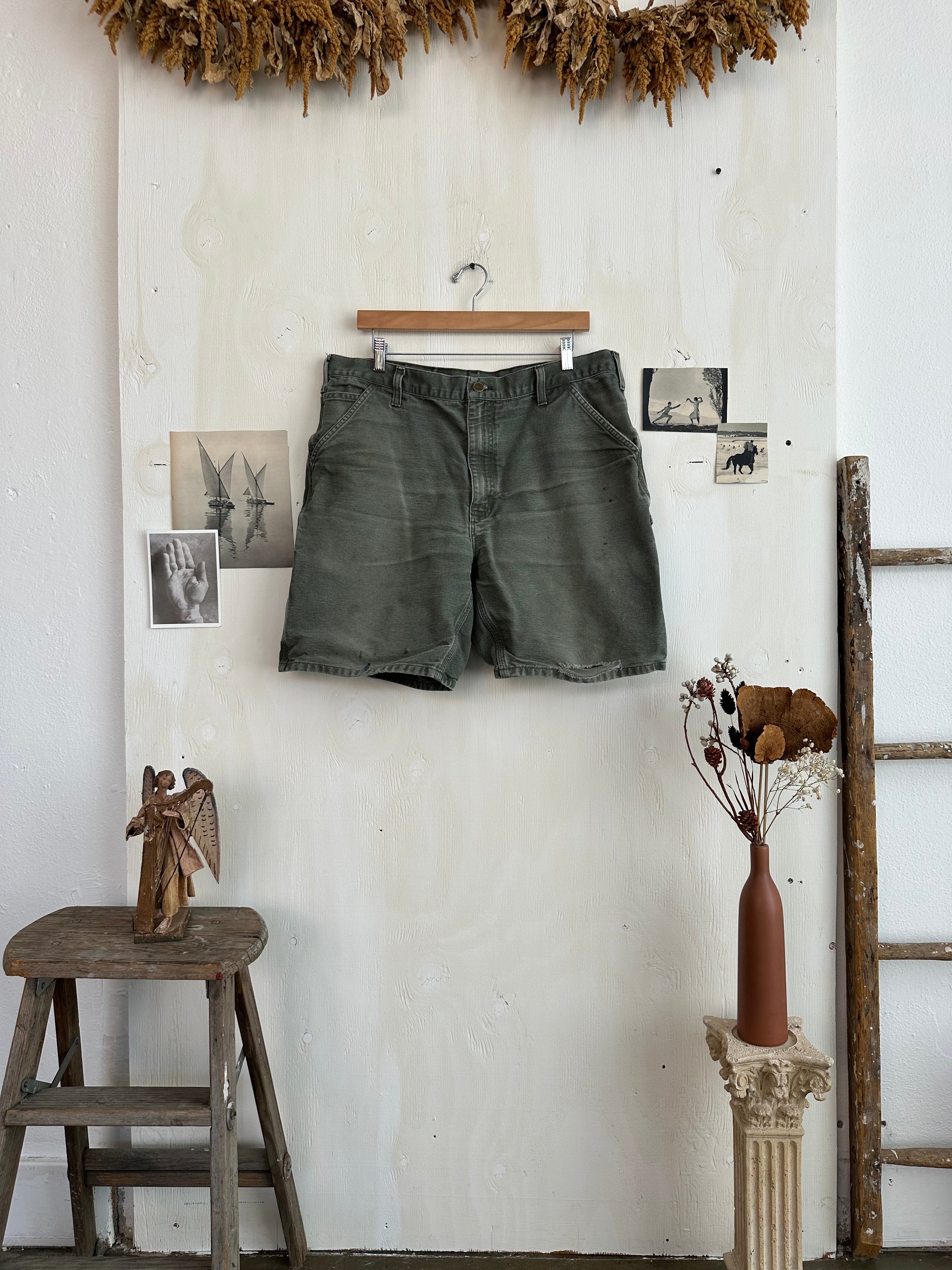 1990s Thrashed Green Faded Carhartt Shorts (34)