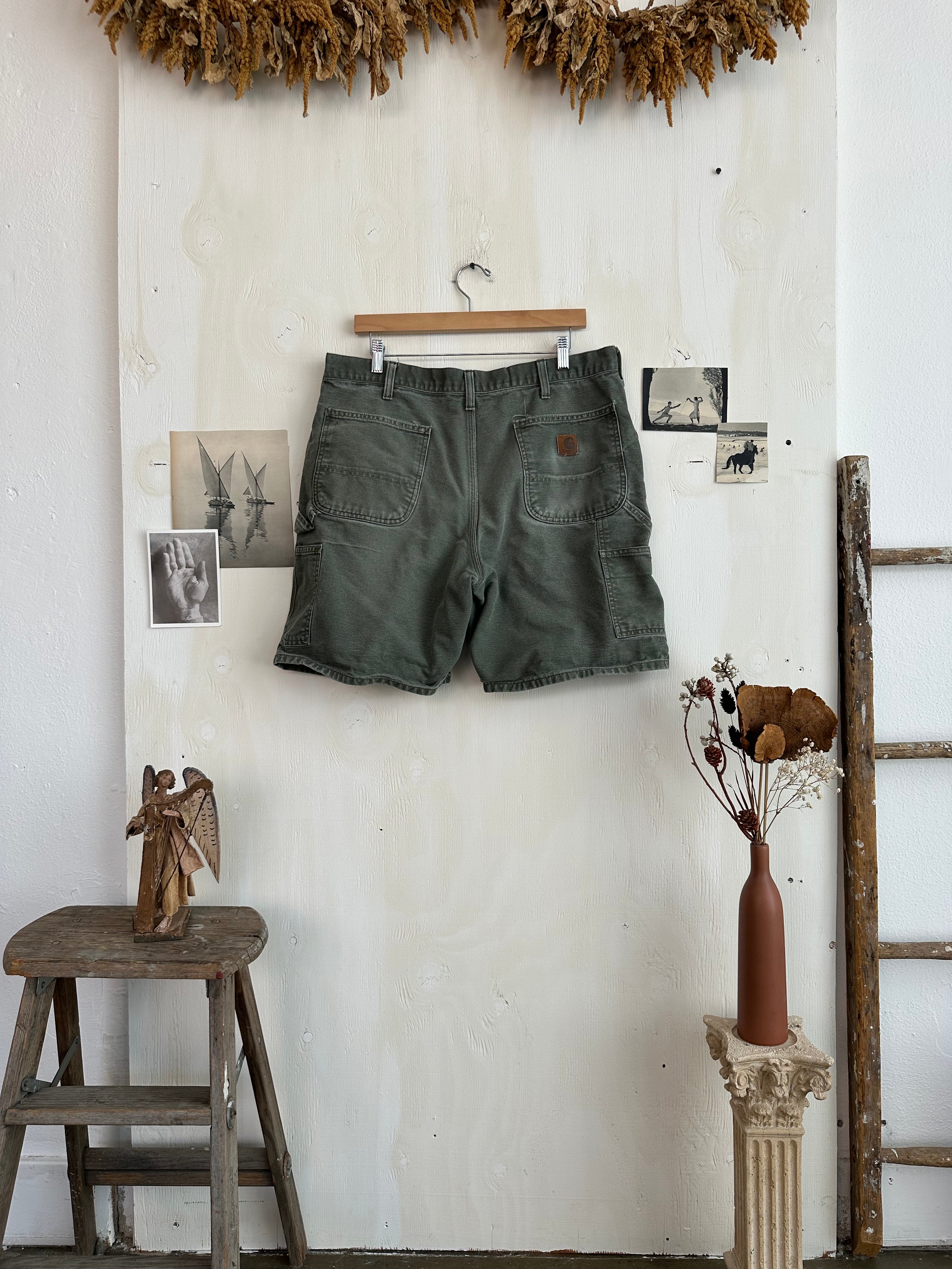 1990s Thrashed Green Faded Carhartt Shorts (34)