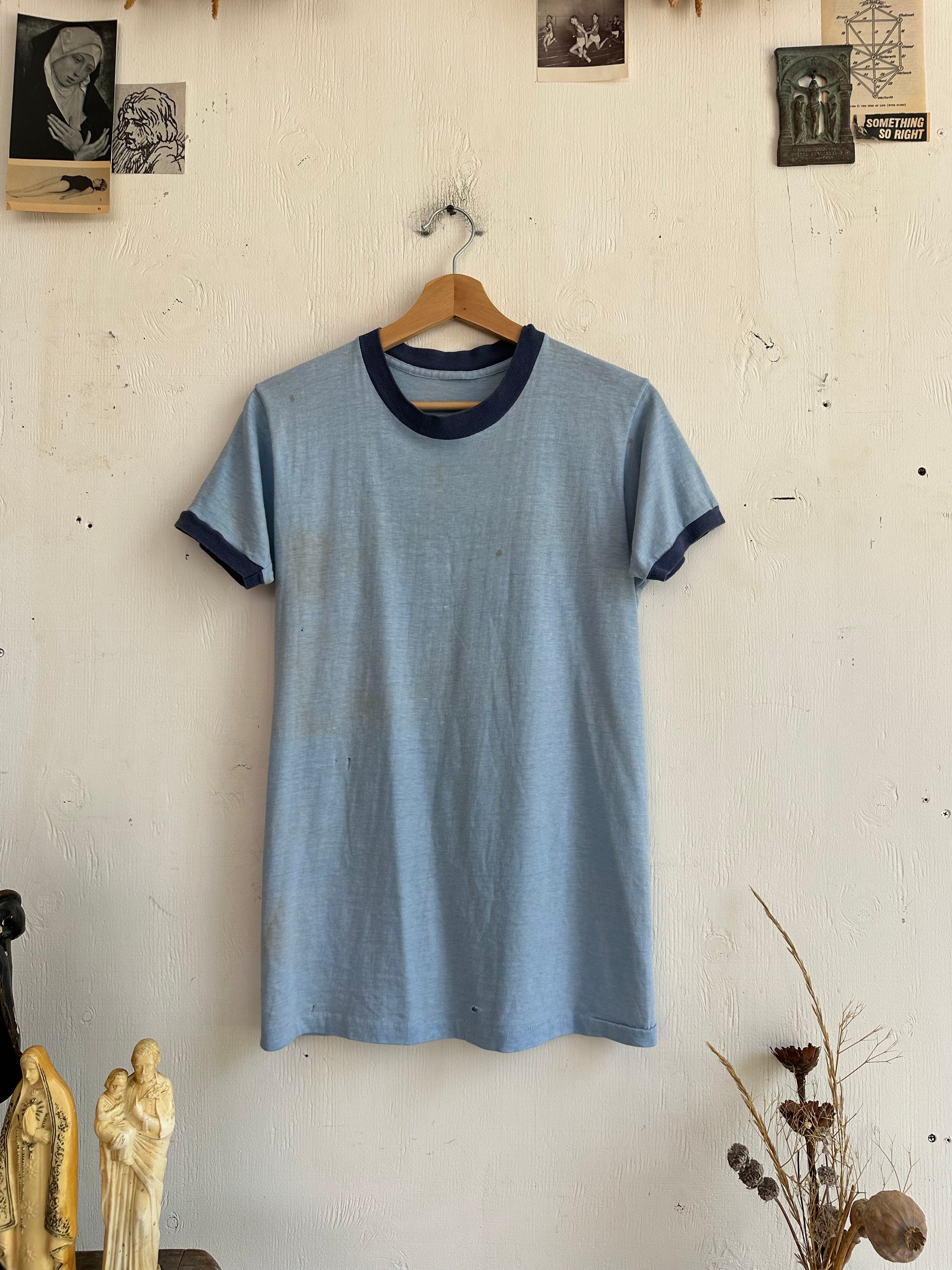 1970s Well Worn Blue Ringer