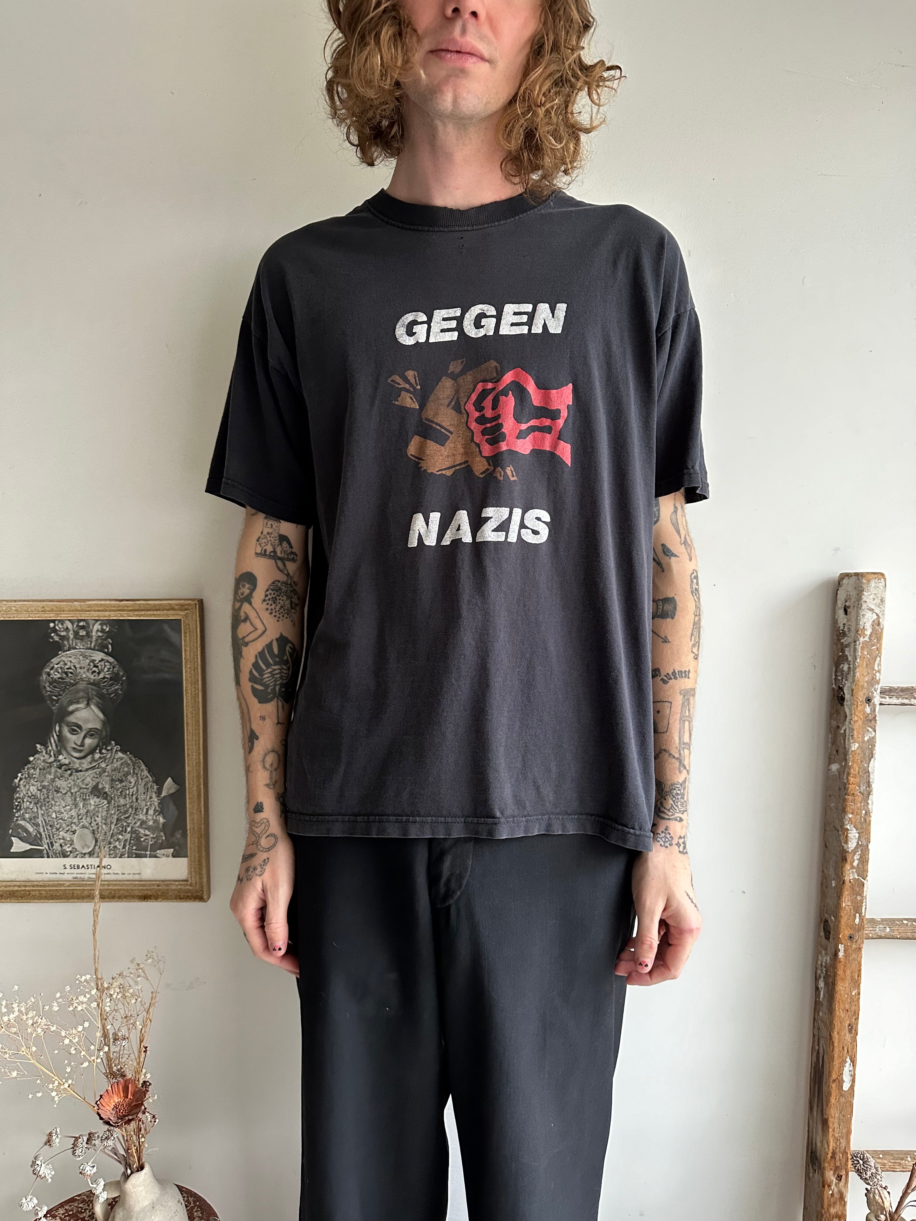 2000s Well-Worn Antifascist T-Shirt (XXL)