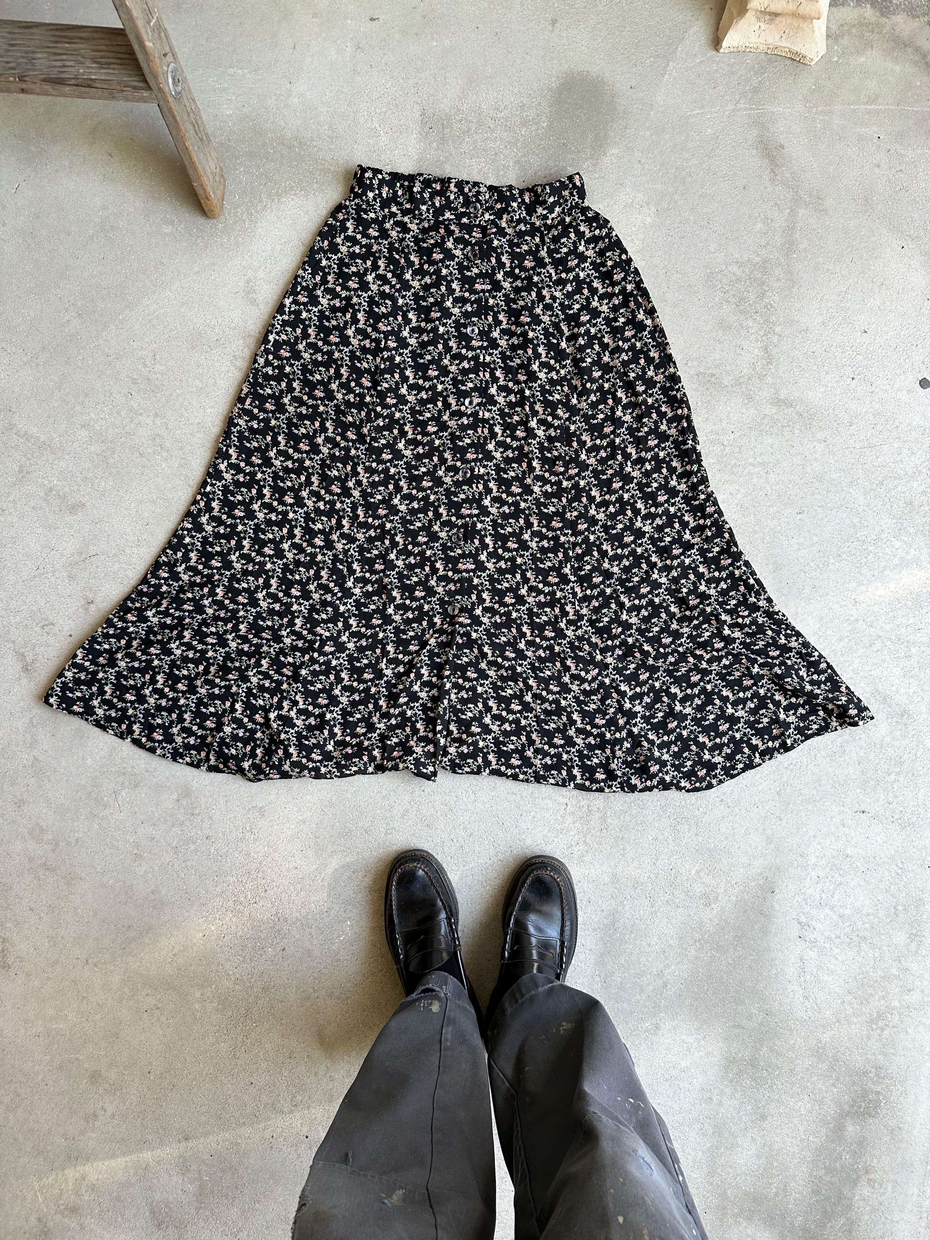 1990s Thin Black Floral Skirt (S/M)