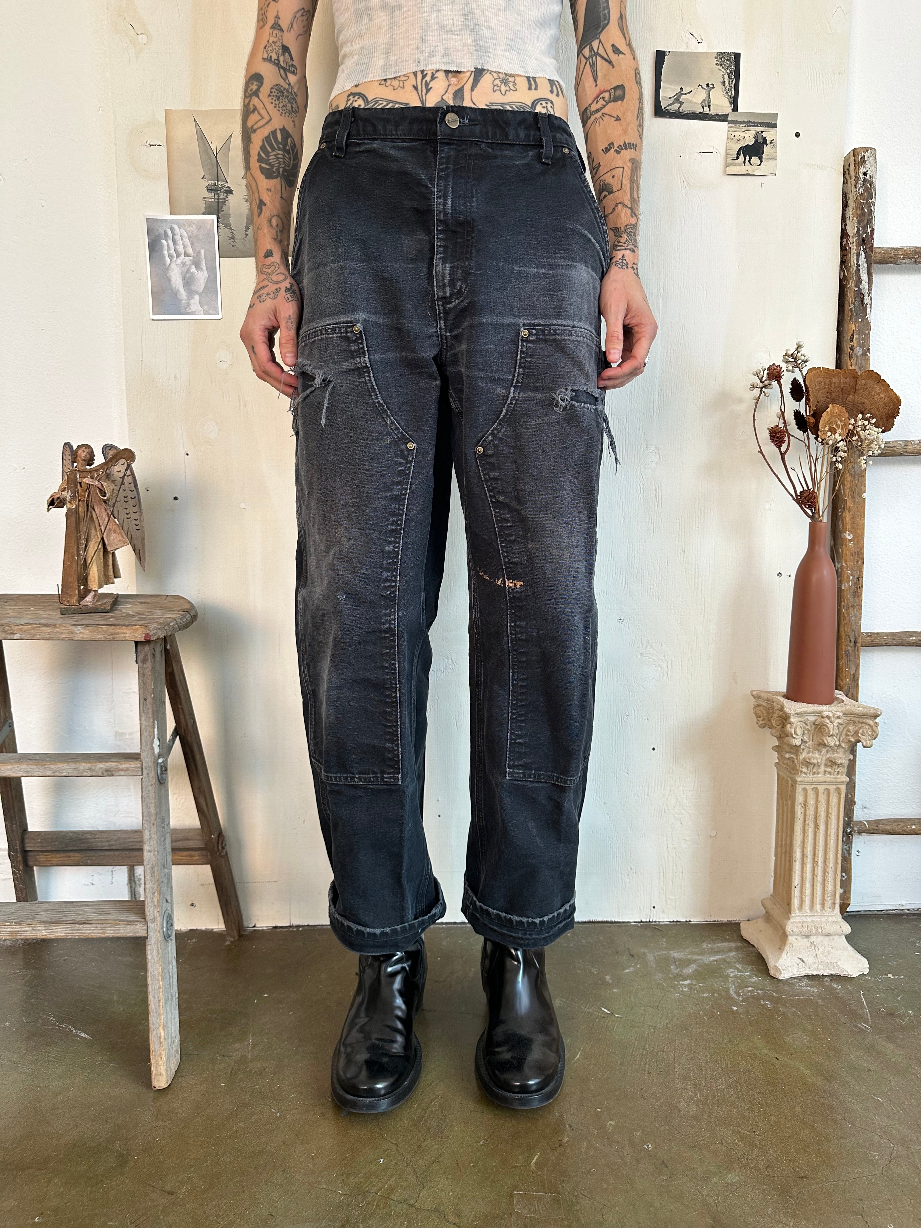 1990s Thrashed Black Carhartt Double Knees (34/31)