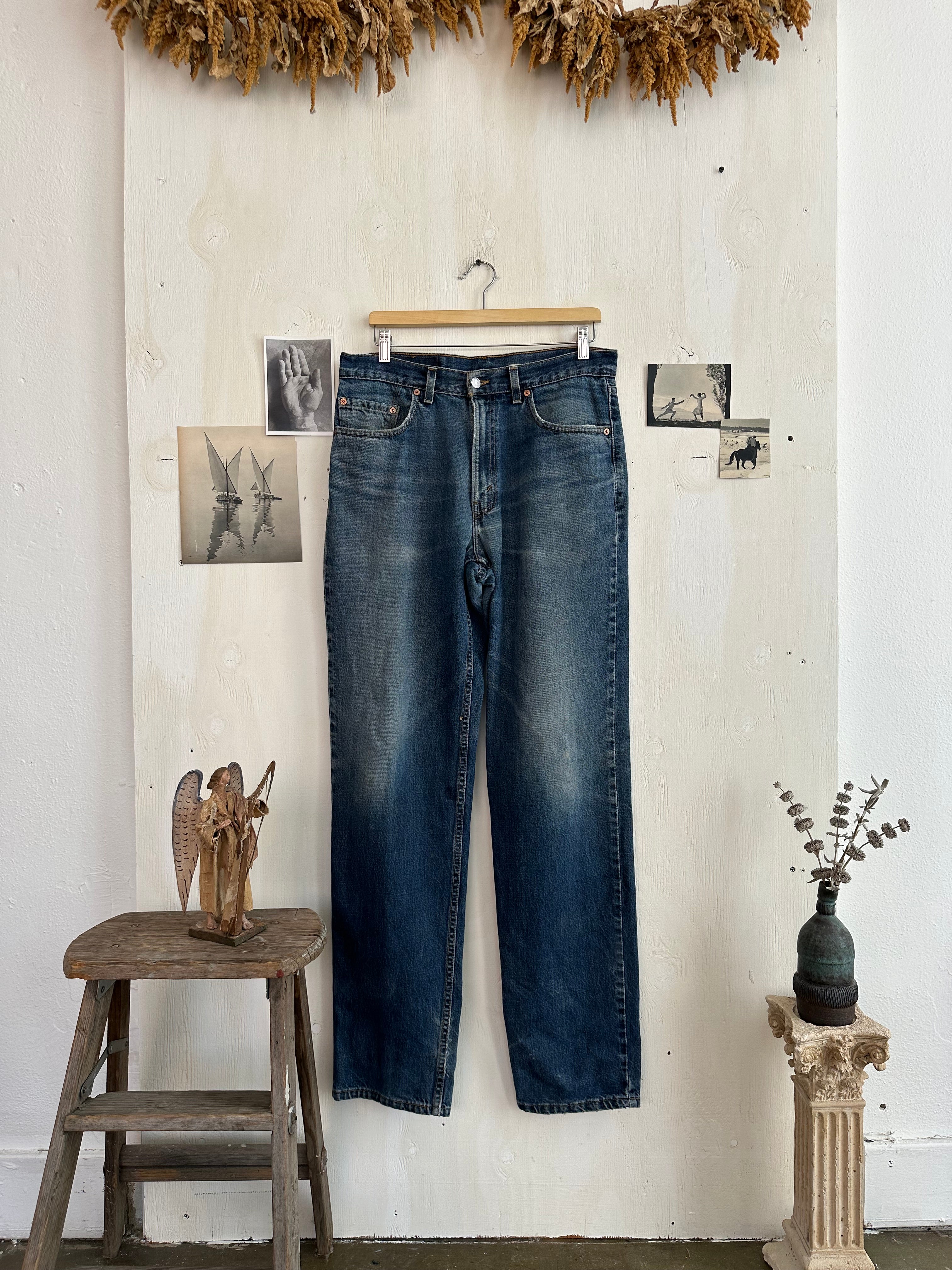 1990s Relaxed Fit Levis 550s (32/34)