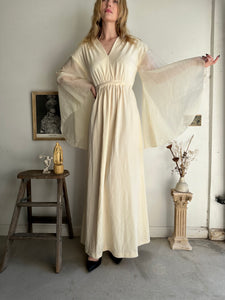 1970s Bell Sleeve Maxi Dress (M/L)