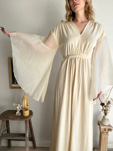 1970s Bell Sleeve Maxi Dress (M/L)