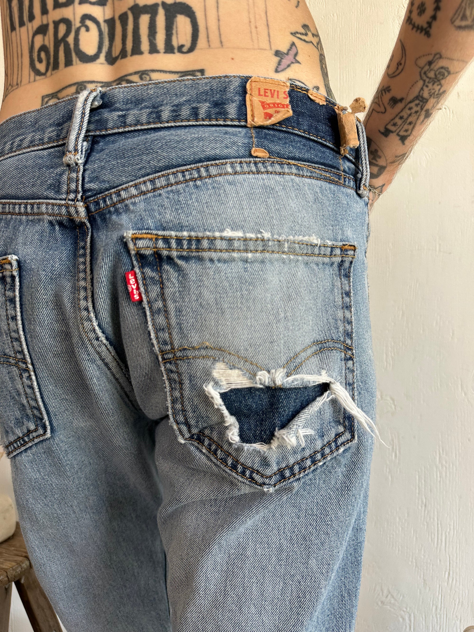 2000s Well Worn Levis Jeans
