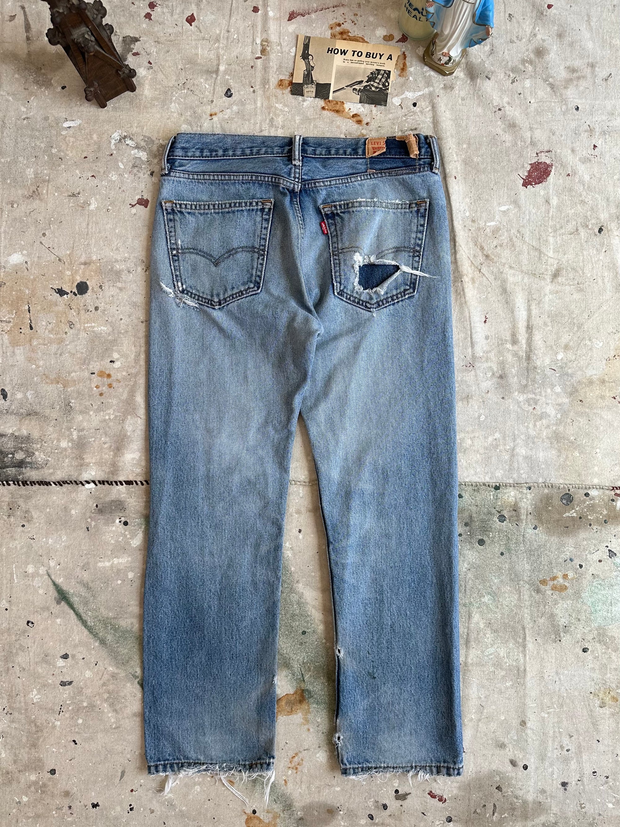 2000s Well Worn Levis Jeans