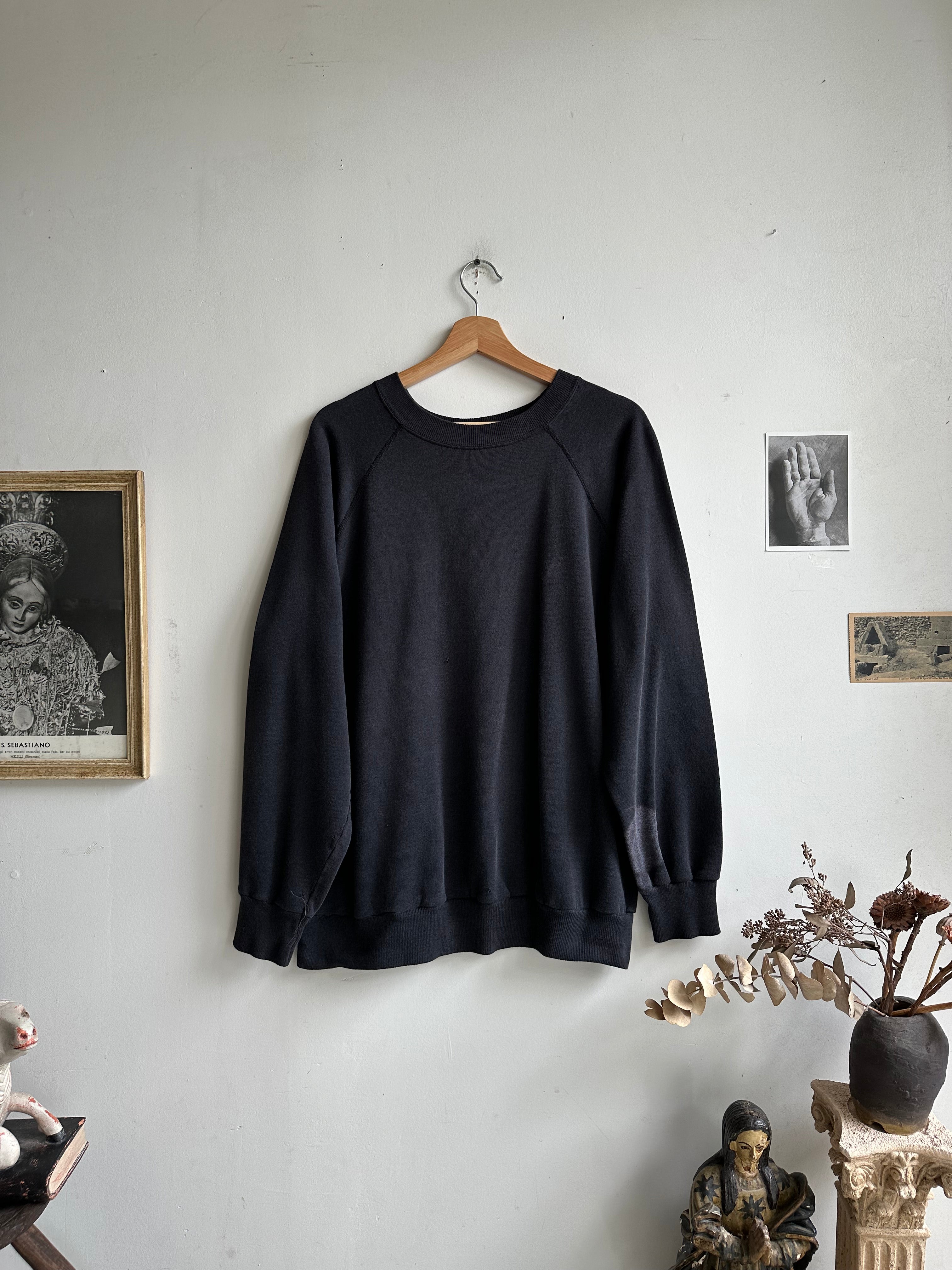 1980s Well-Worn Black Sweatshirt (XXL)