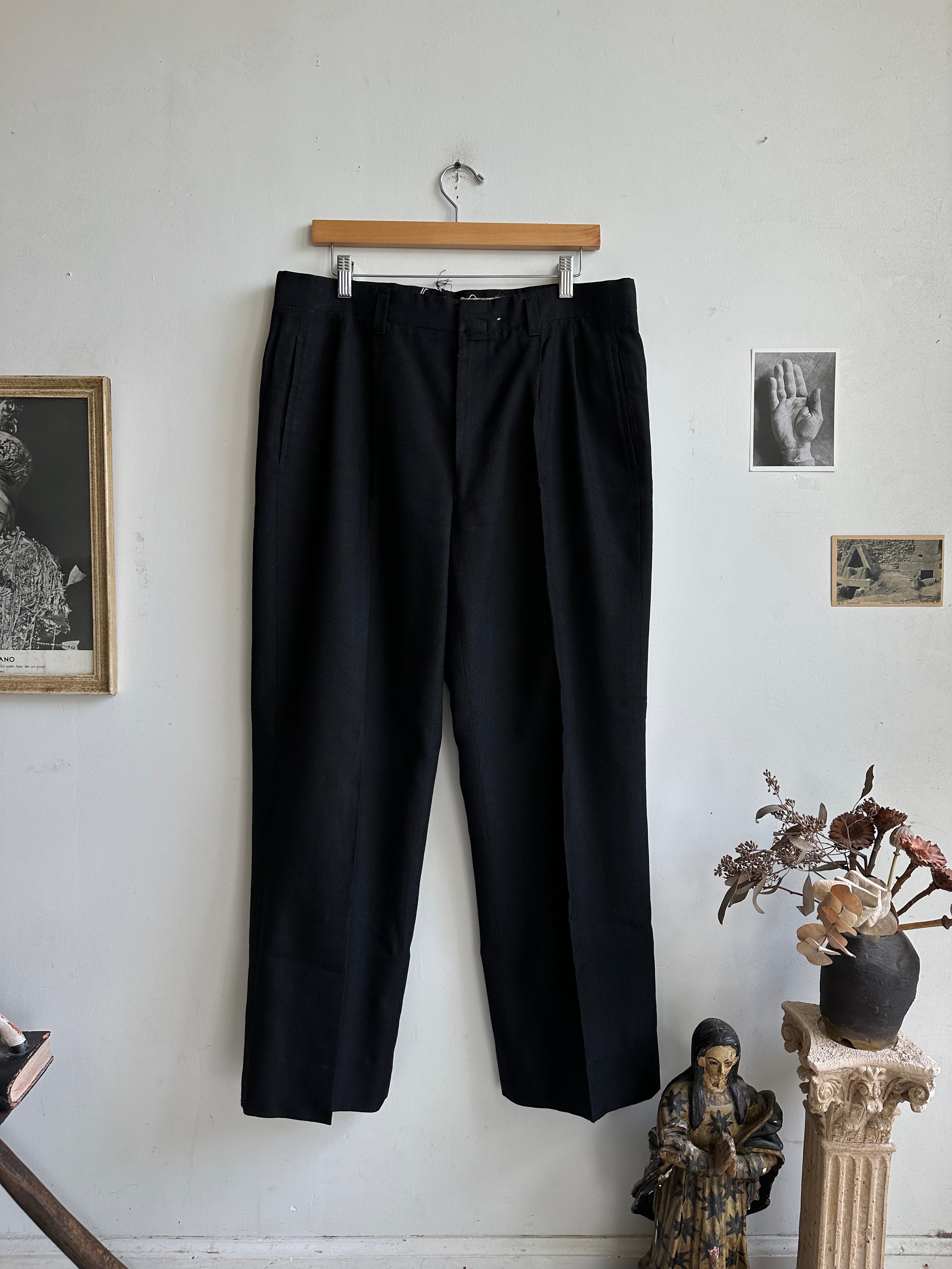 1980s Pleated Black Trousers (36 x 28)