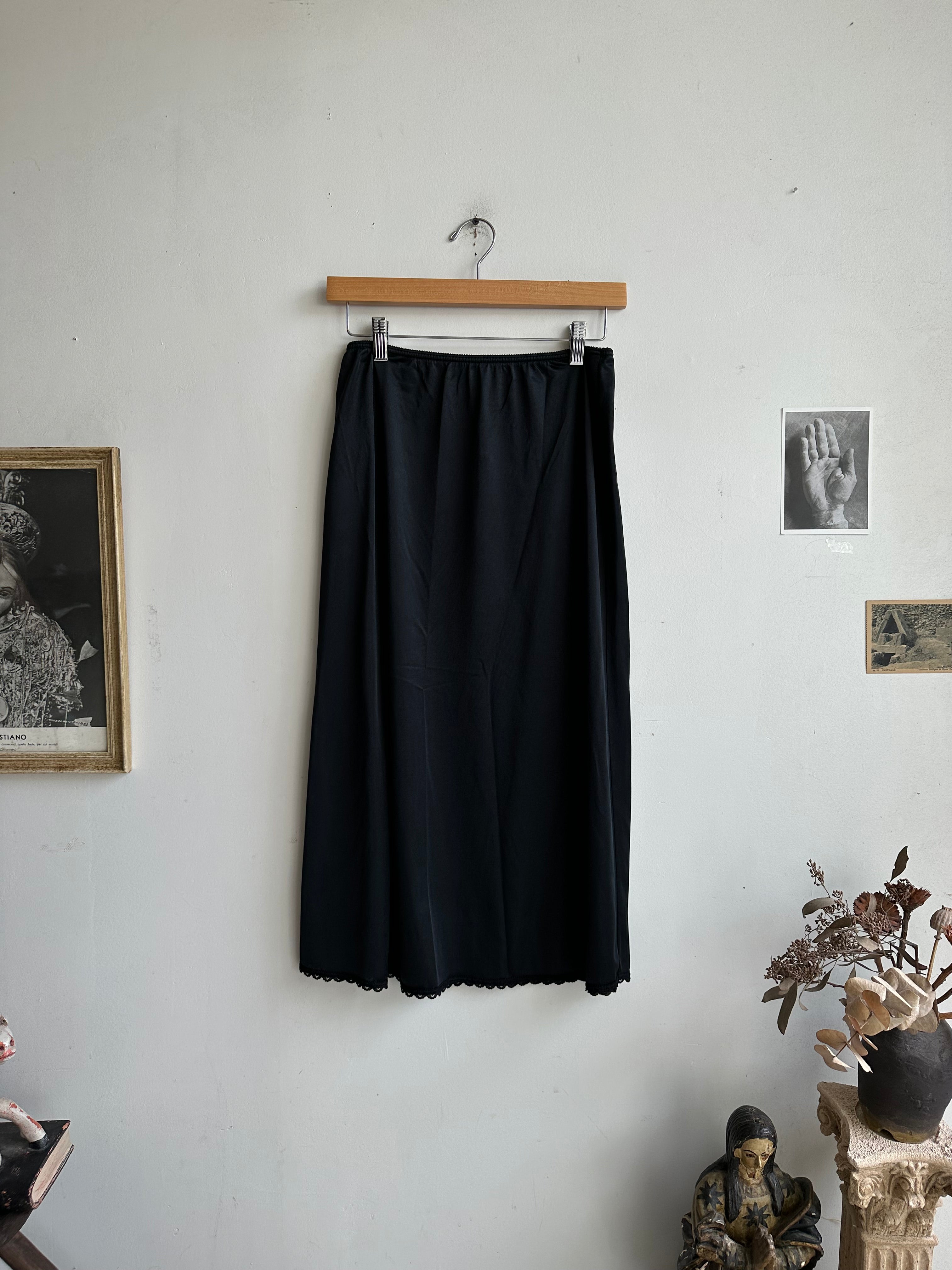 1980s Black Midi Slip Skirt (S)