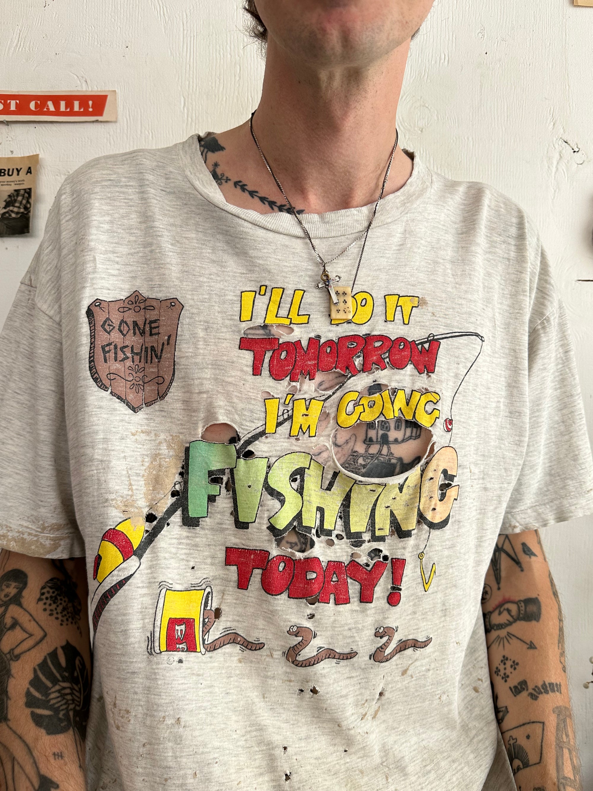1990s Thrashed  I’m Going Fishing Tee (XL)