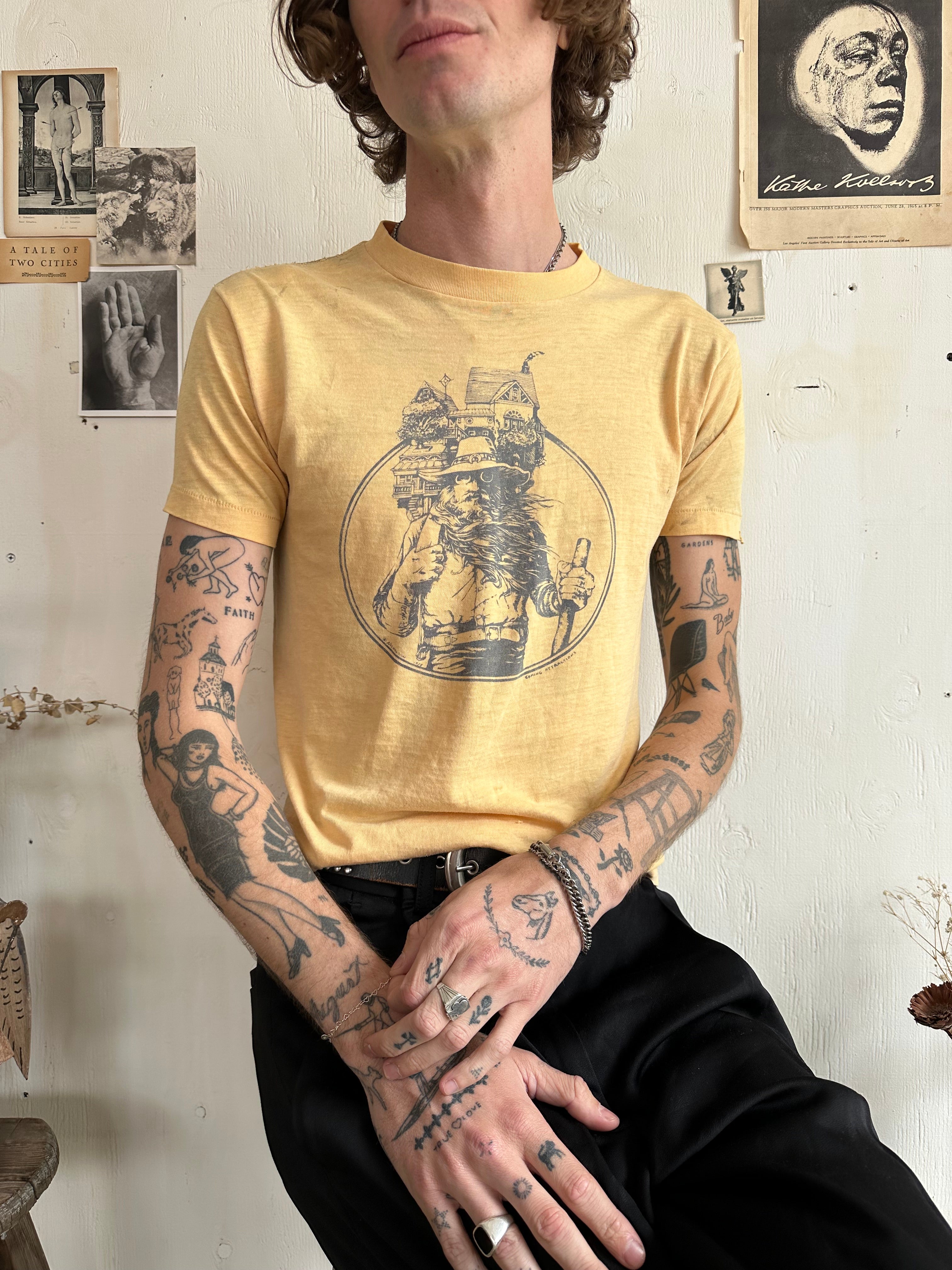 1975 Paper-Thin Coming Attractions Hiker T-shirt (M)