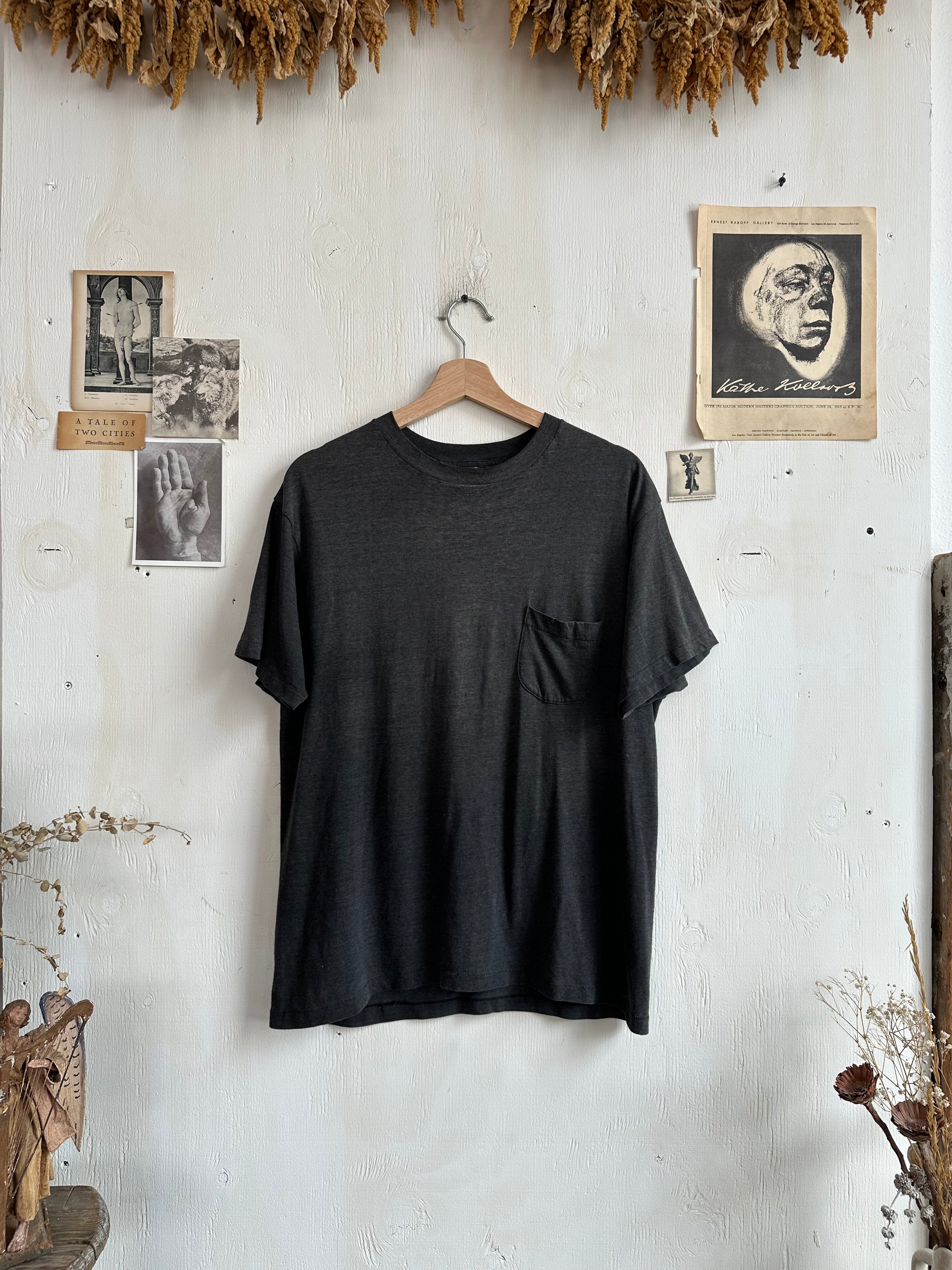 1980s Paper Thin Black Sun-Faded Blank (L)