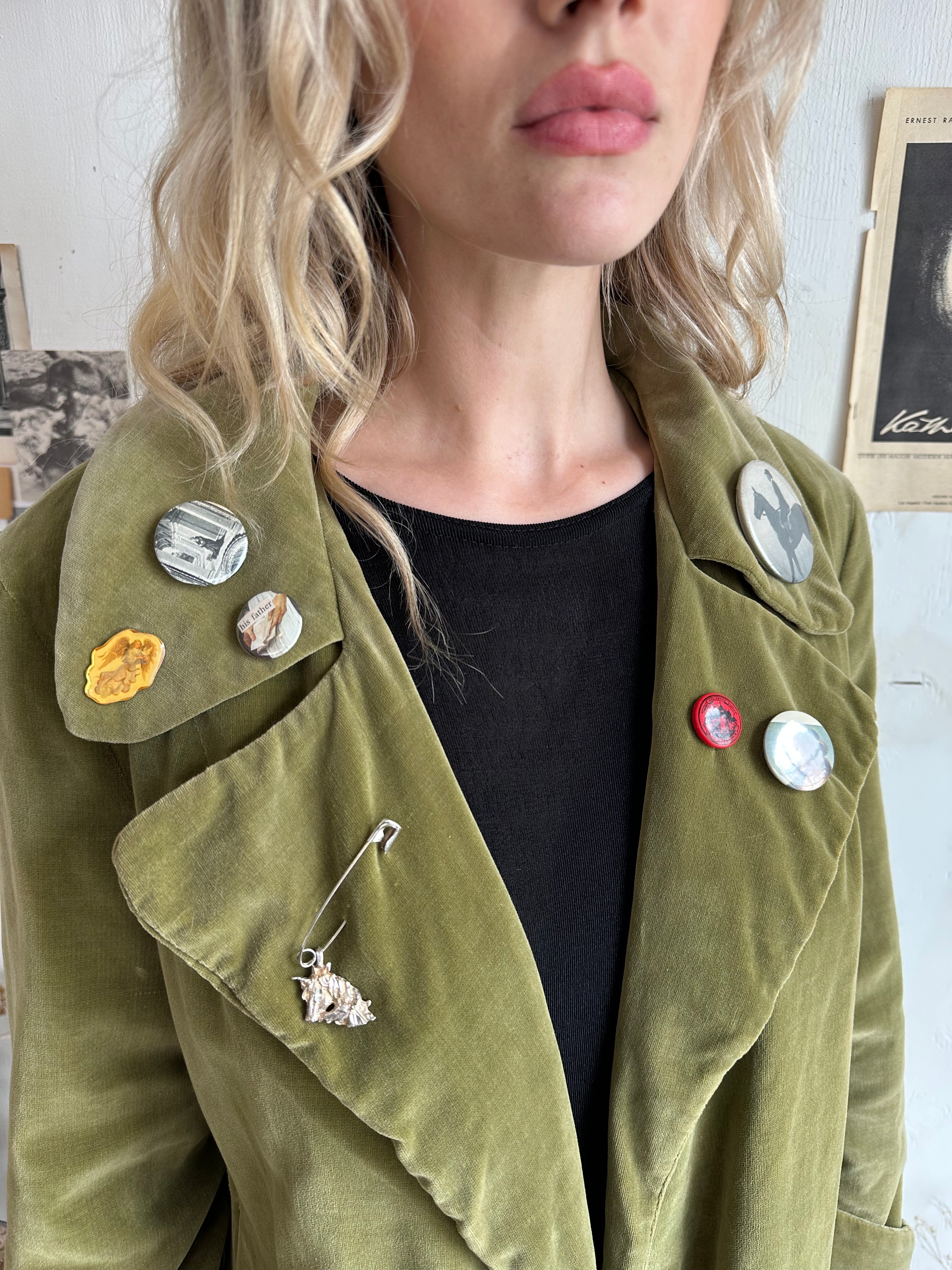 1970s Sun-Faded Velvet Green Trench-Coat with Pins