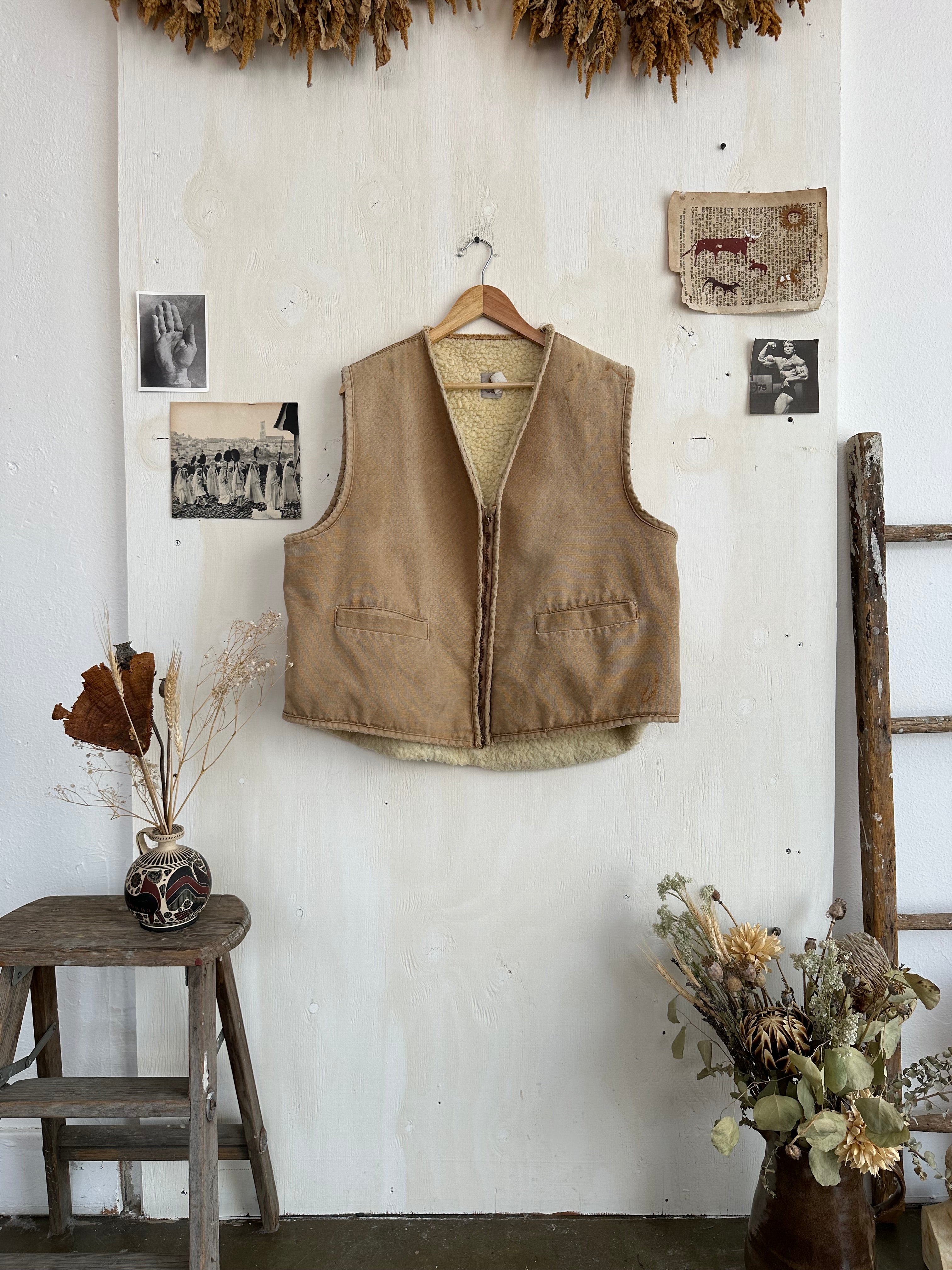 1990s Well Worn Made In The USA Shearling Lined Carhartt Vest (Boxy XL)