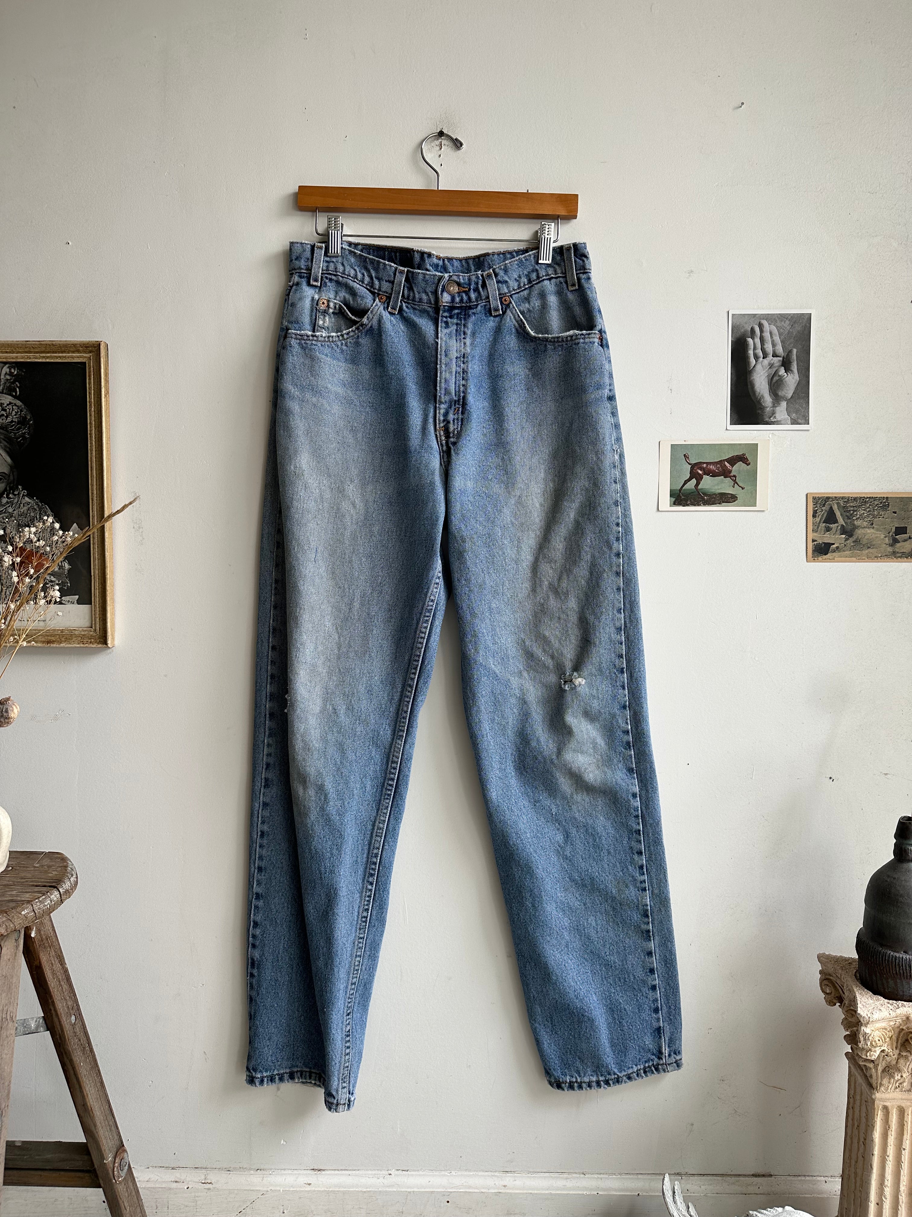 1990s Faded Levi’s Relaxed 550s Jeans (32 x 32)