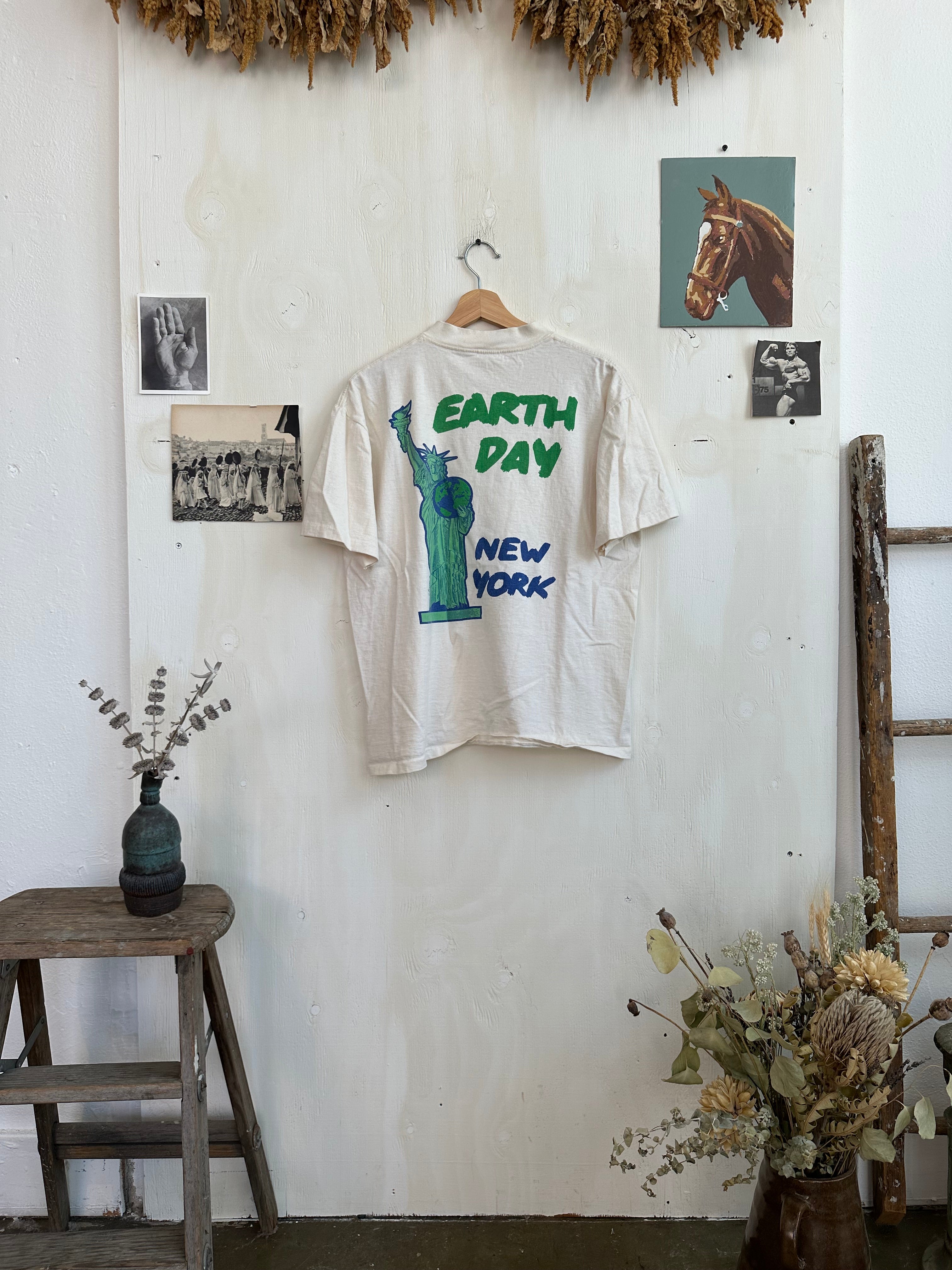 1990s New York Earth Day T-Shirt (L)
