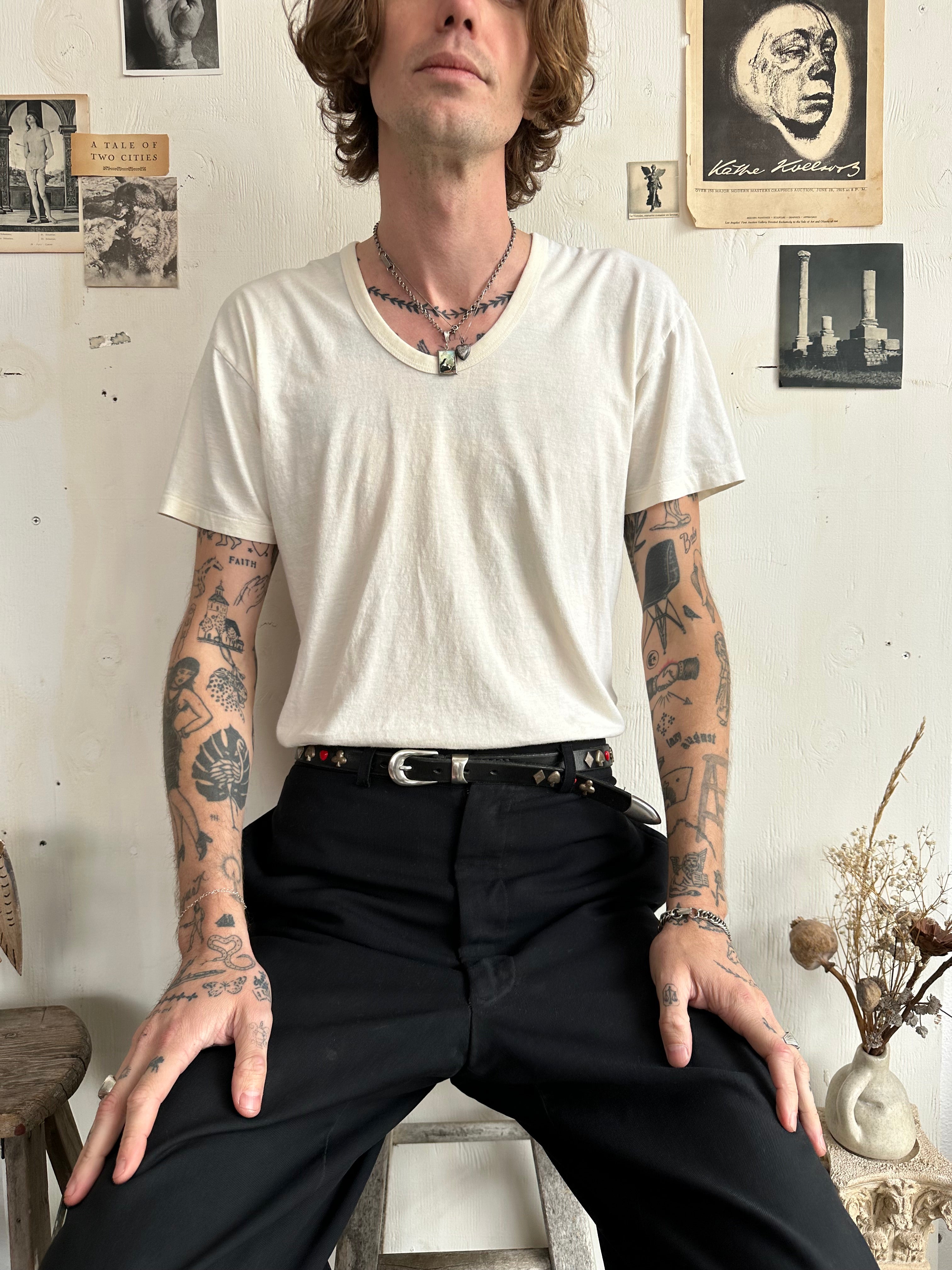 1980s Banded Collar White Tee (Boxy M)