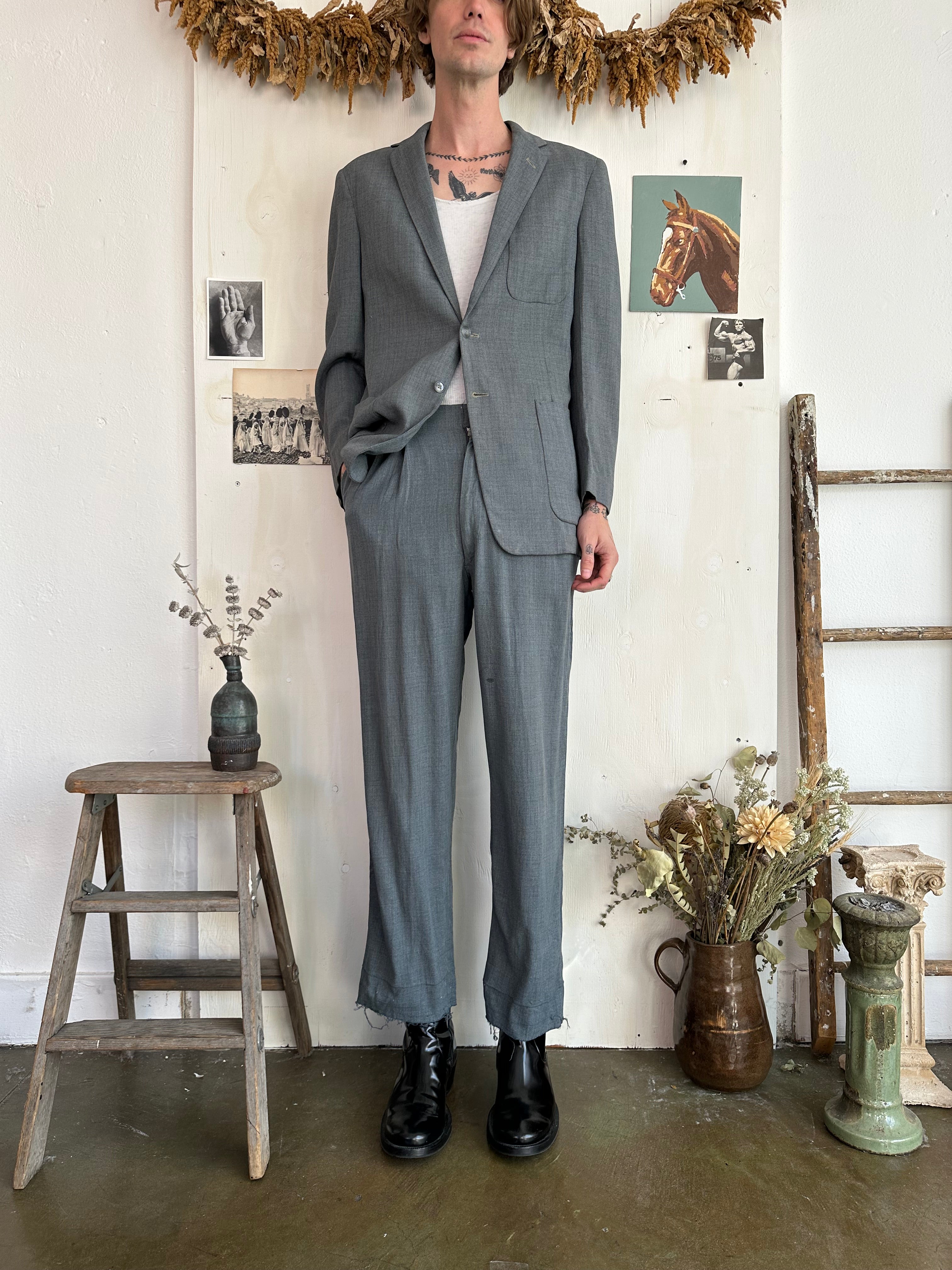 1950s Grey Rayon Suit (M)