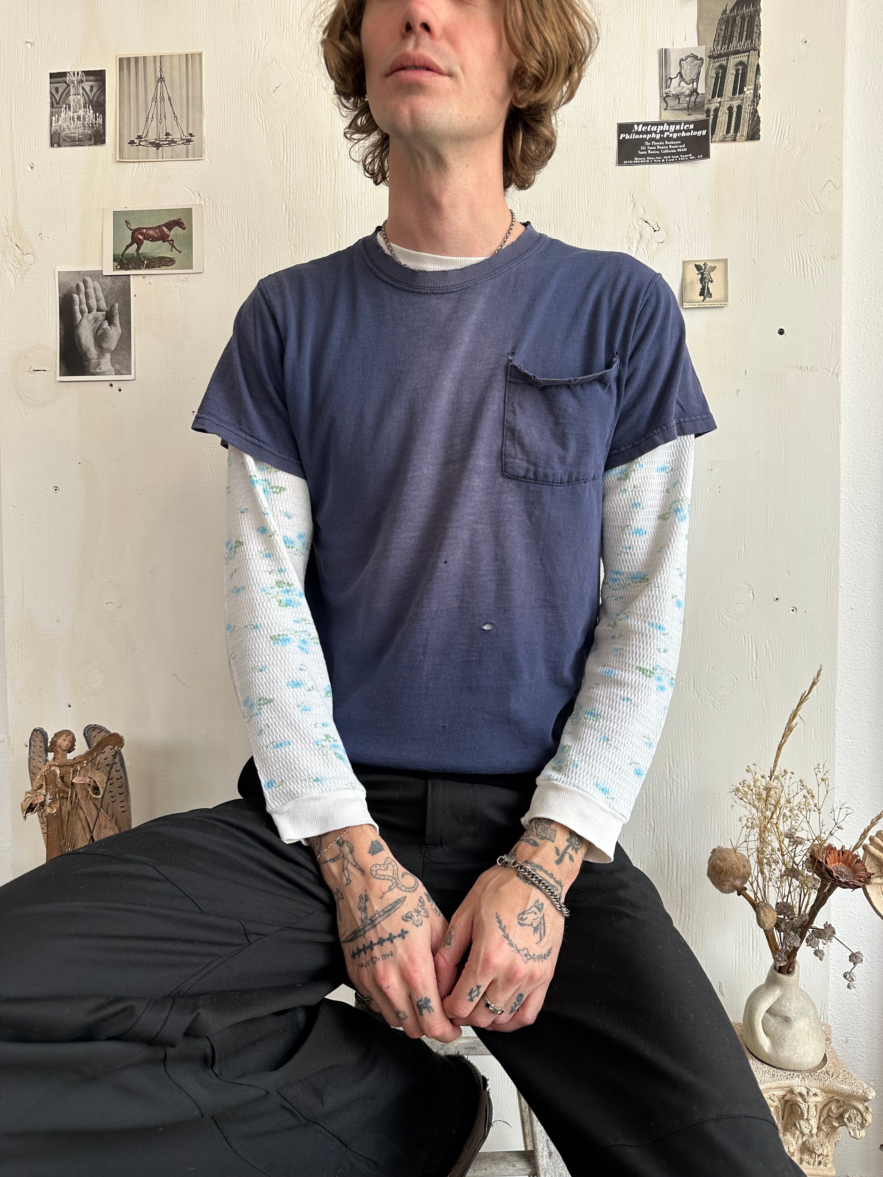 1990s/2000s Sunfaded Navy Pocket Tee (M)