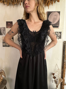 1980s Lace Detail Black Slip (L)